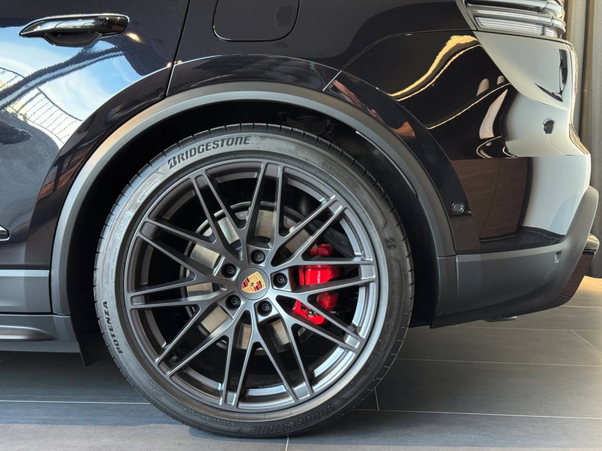 PORSCHE Macan GTS-image-11