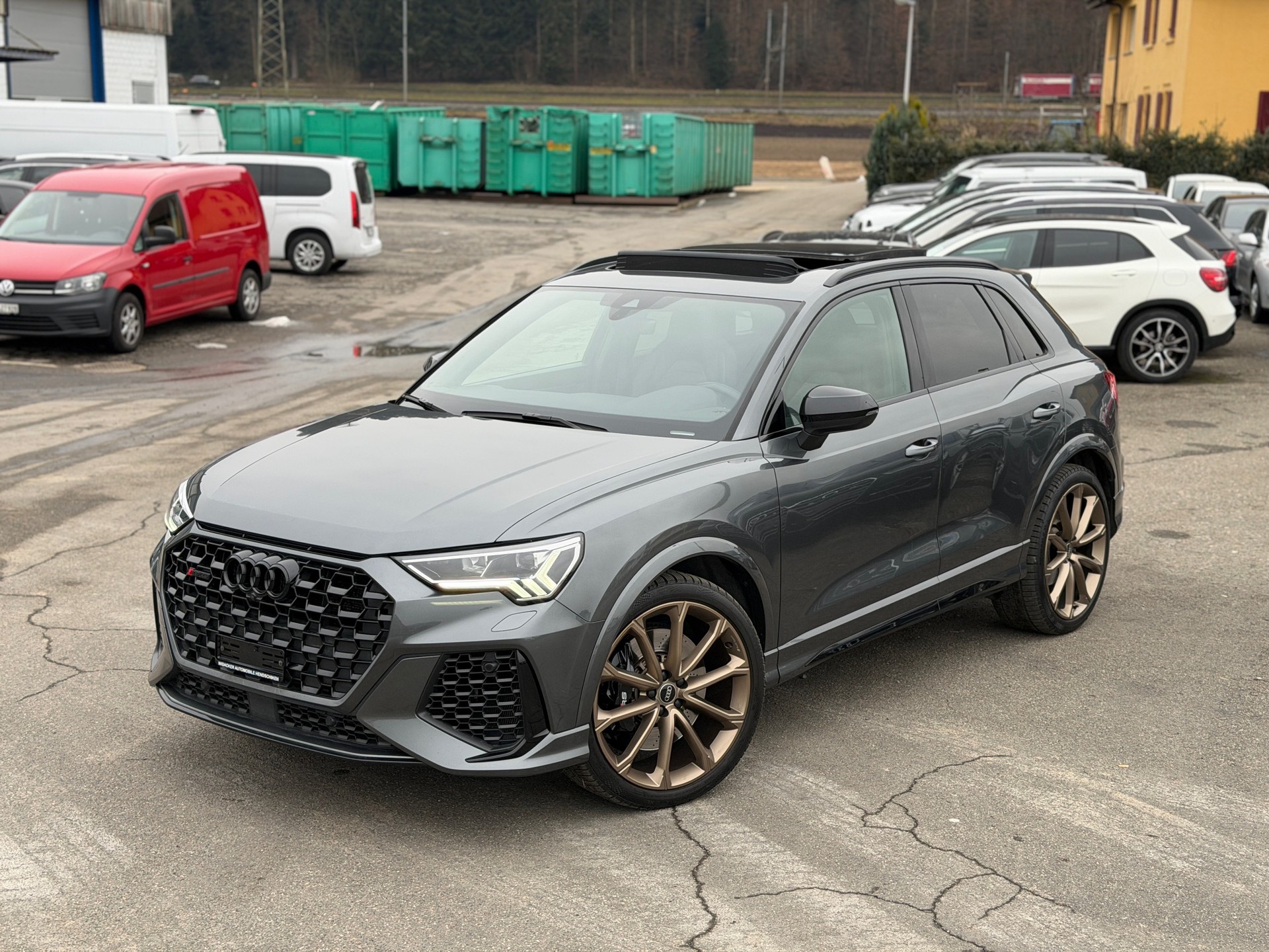 AUDI RS Q3 2.5 TFSI quattro S tronic-image-12