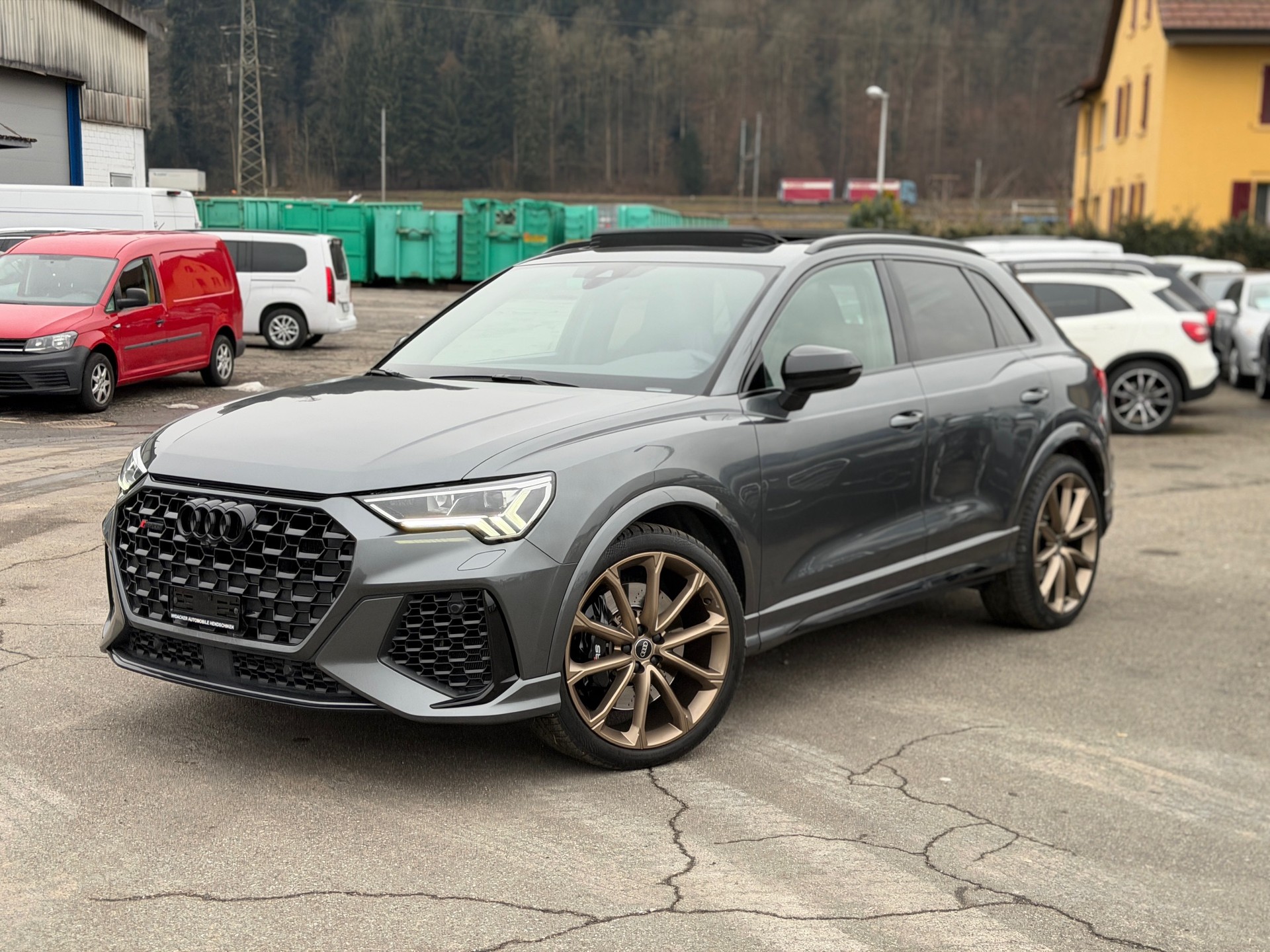 AUDI RS Q3 2.5 TFSI quattro S tronic-image-0