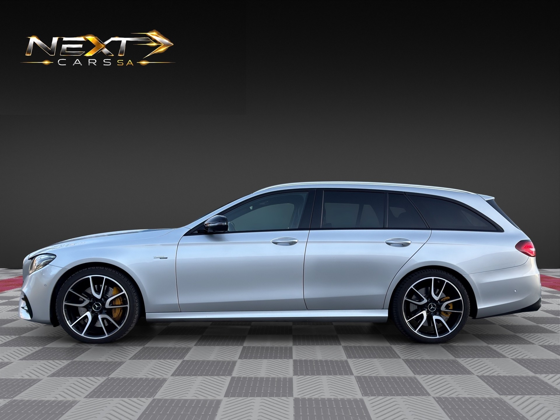 MERCEDES-BENZ E 53 AMG 4Matic 9G-Tronic-showroom-element-1