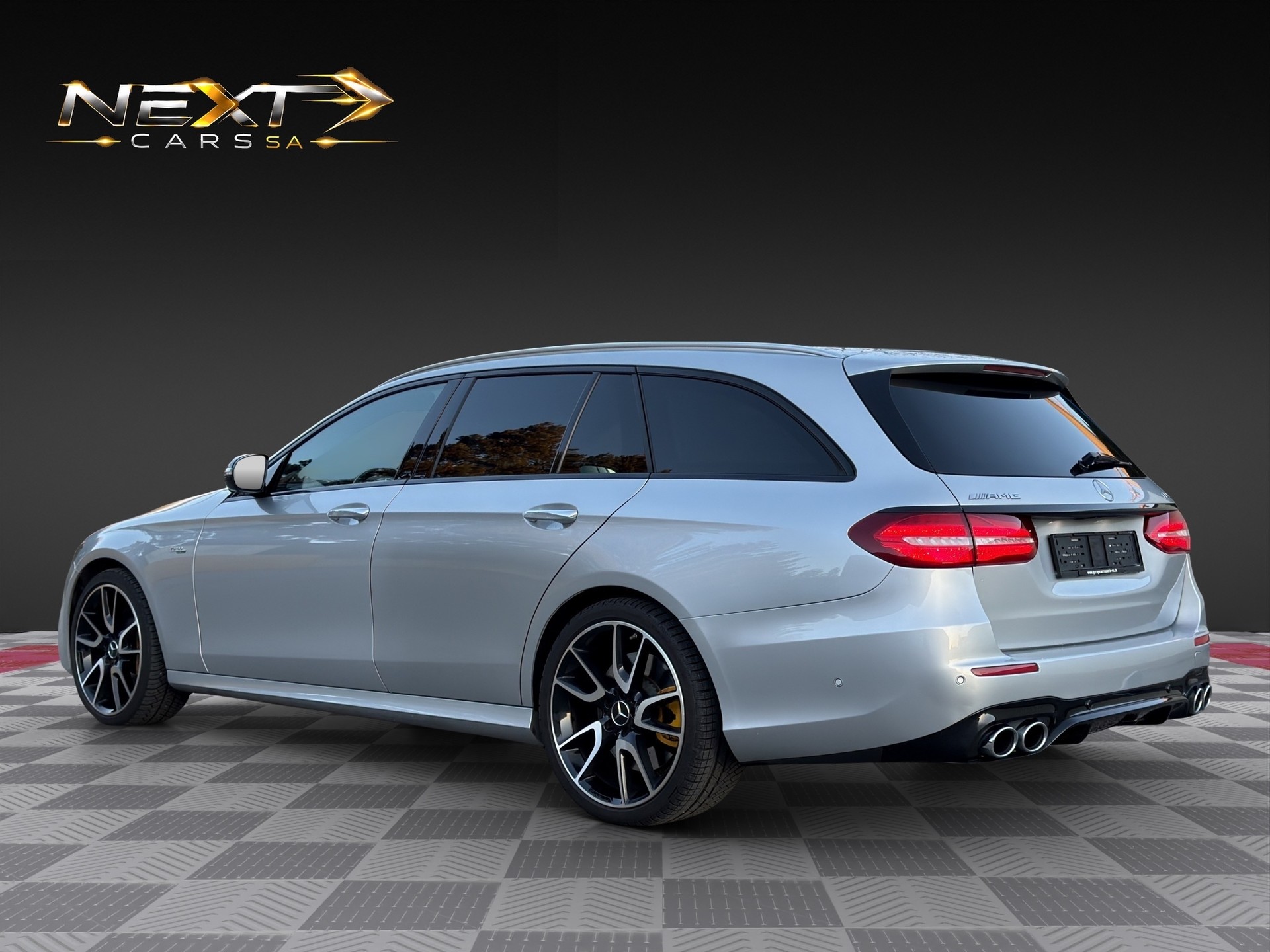 MERCEDES-BENZ E 53 AMG 4Matic 9G-Tronic-showroom-element-2