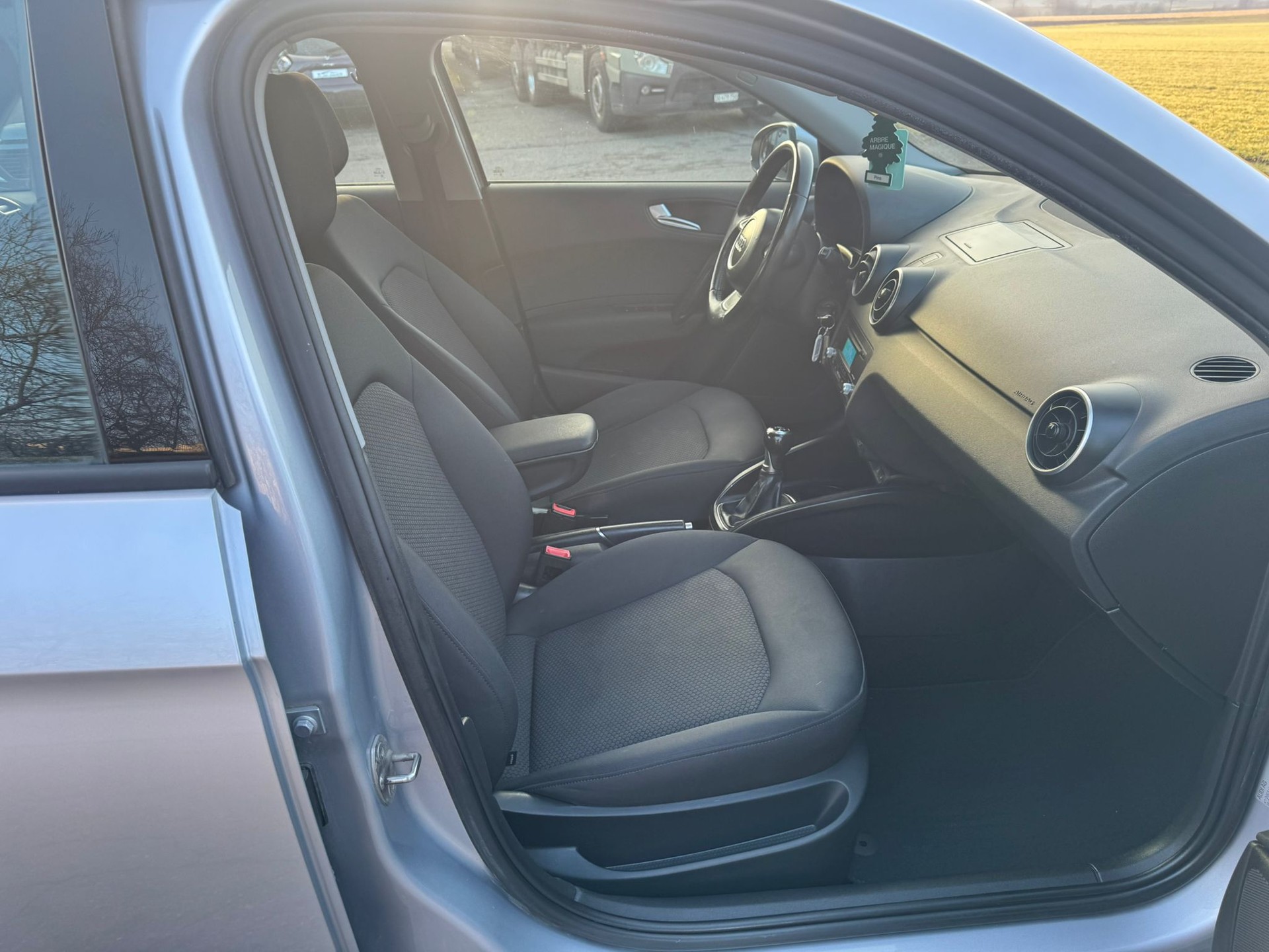 AUDI A1 Sportback 1.2 TFSI-image-11