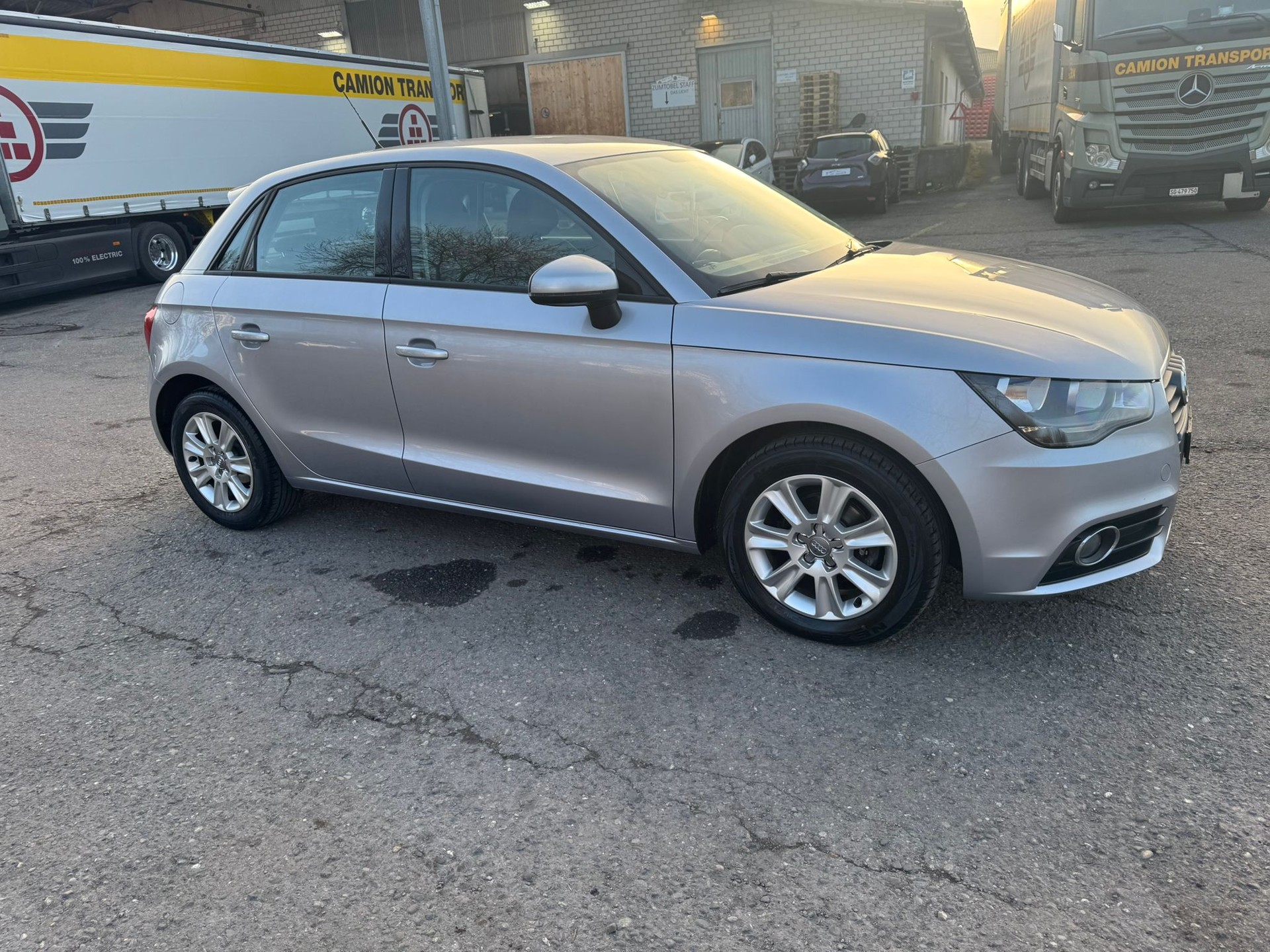 AUDI A1 Sportback 1.2 TFSI-image-2