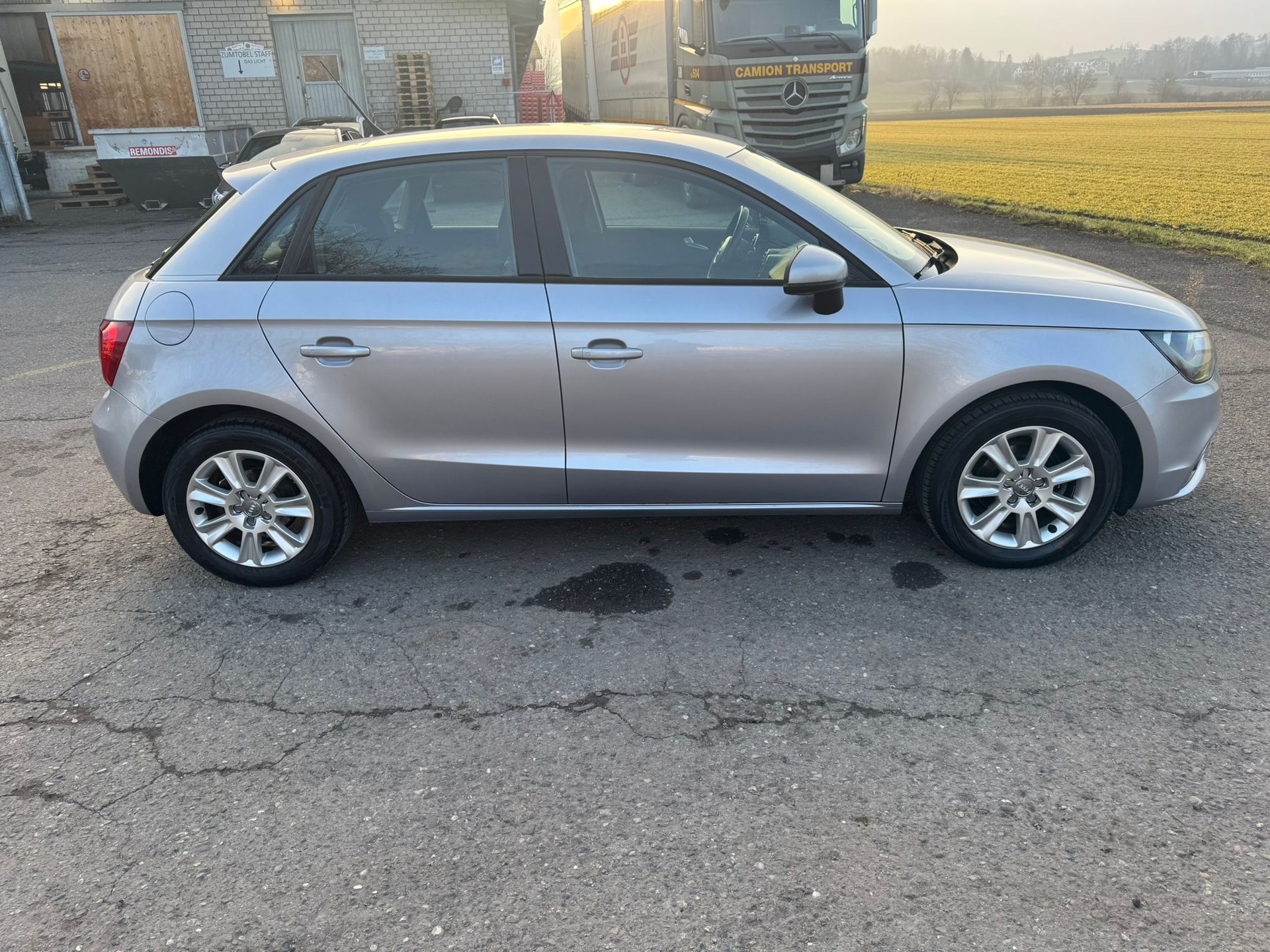 AUDI A1 Sportback 1.2 TFSI-image-8