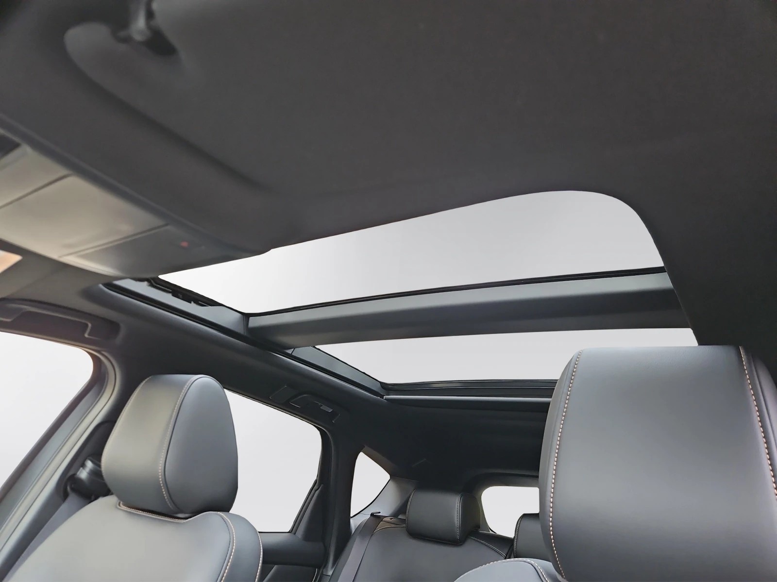 MAZDA CX-60 3.3L e-SkyD Homura Plus-image-14