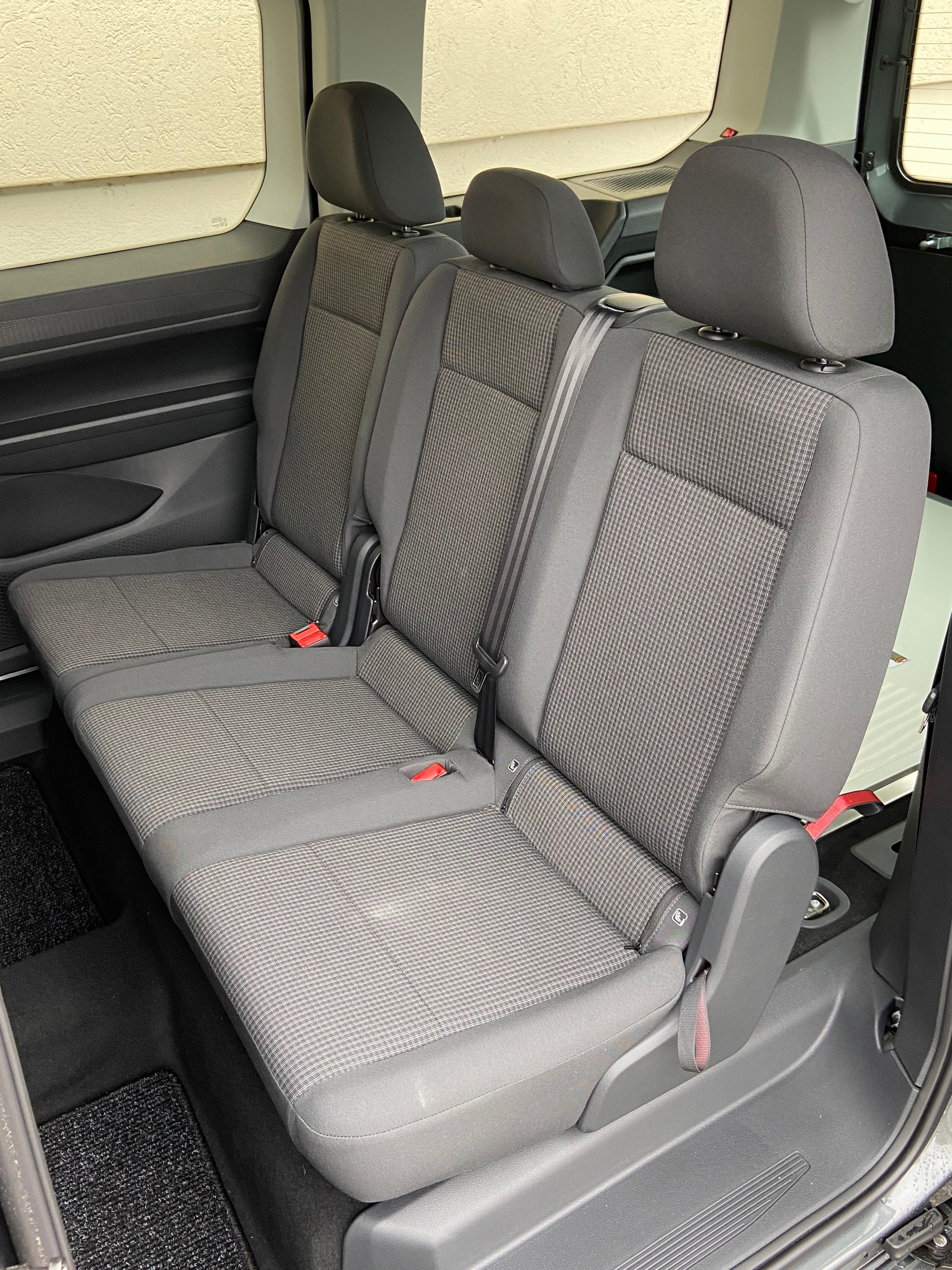 VW Caddy Maxi Kombi 2.0 TDi DSG Rollstuhltransport 5+1 Plätze-image-5
