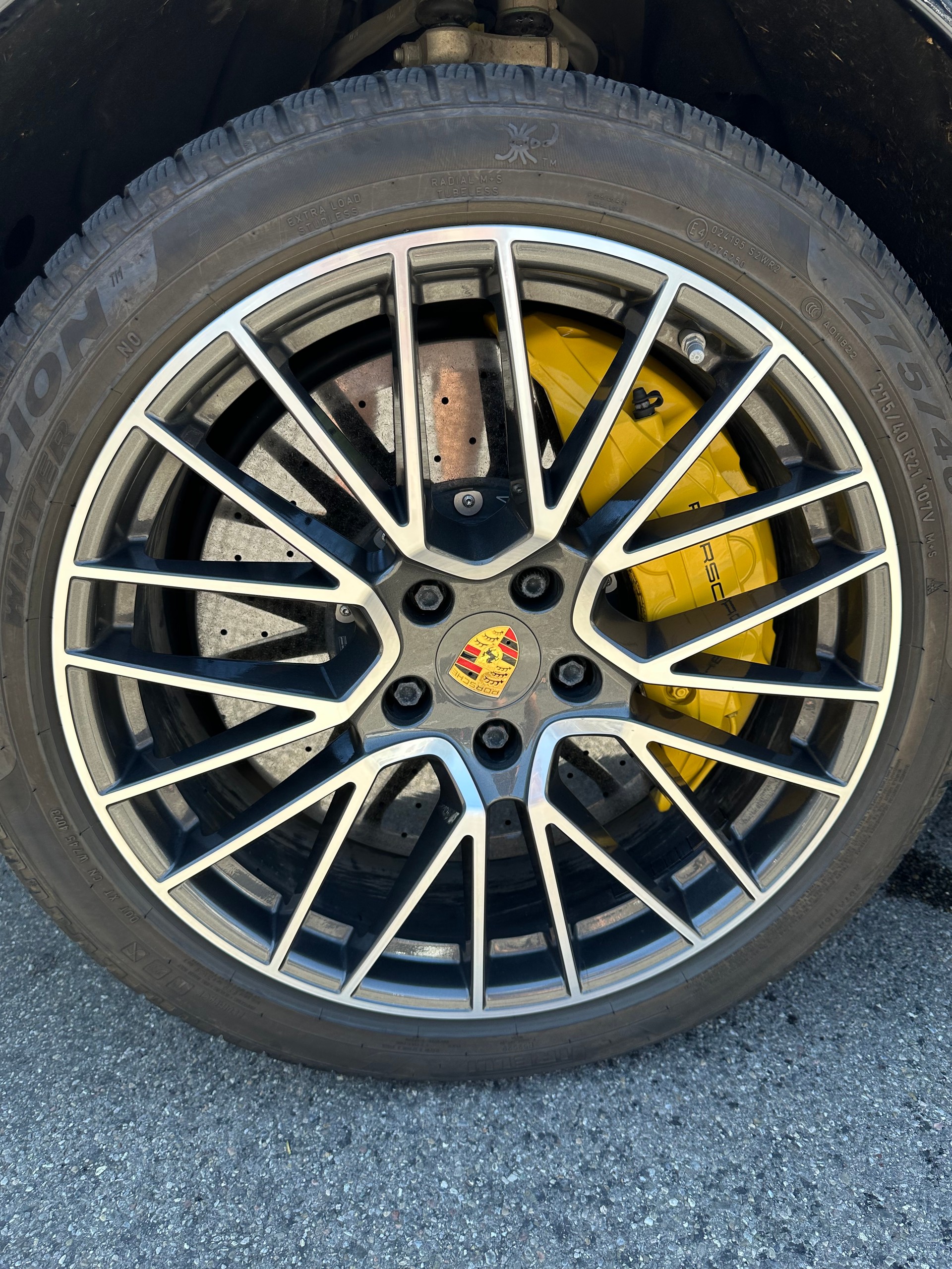 PORSCHE Cayenne Turbo-image-2