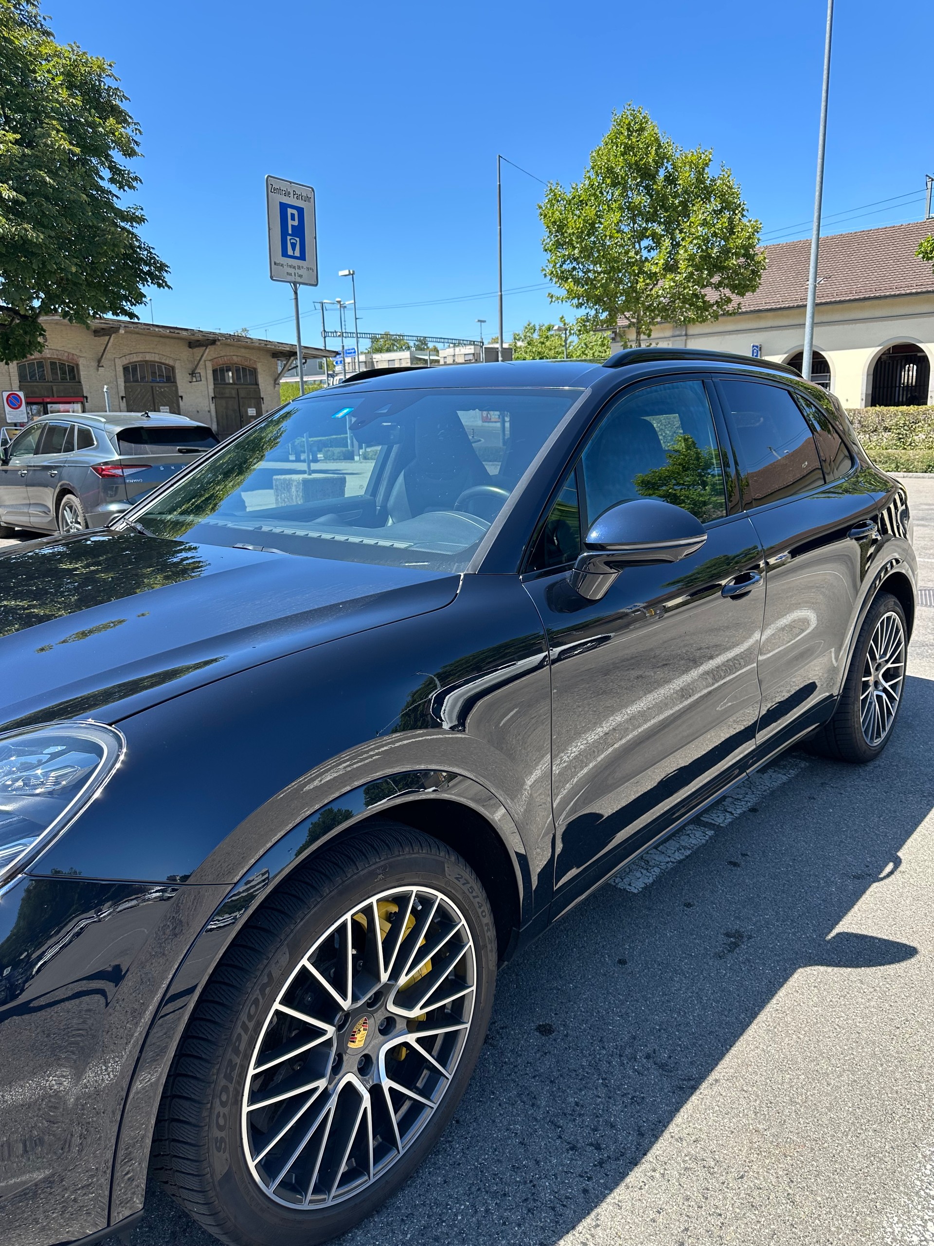 PORSCHE Cayenne Turbo-image-0