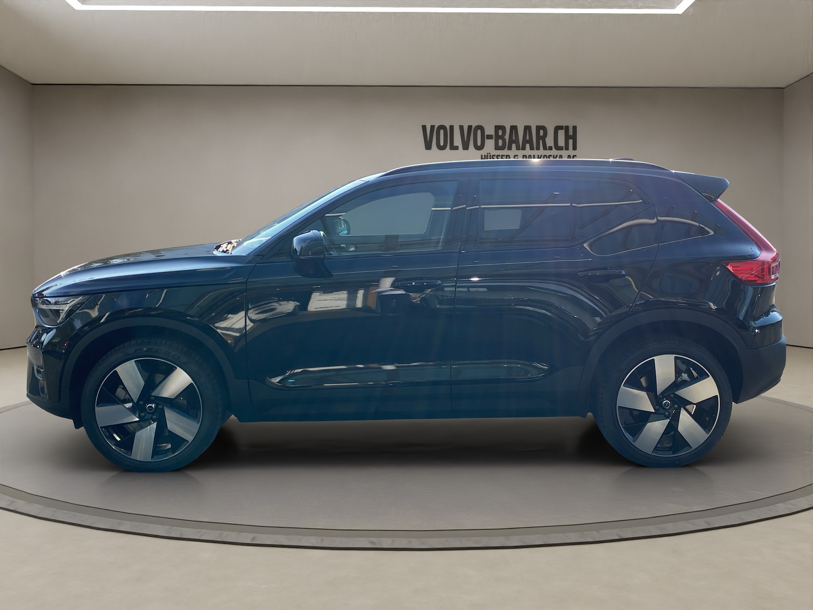 VOLVO EX40 Twin XCENTRIC Edition AWD-image-1
