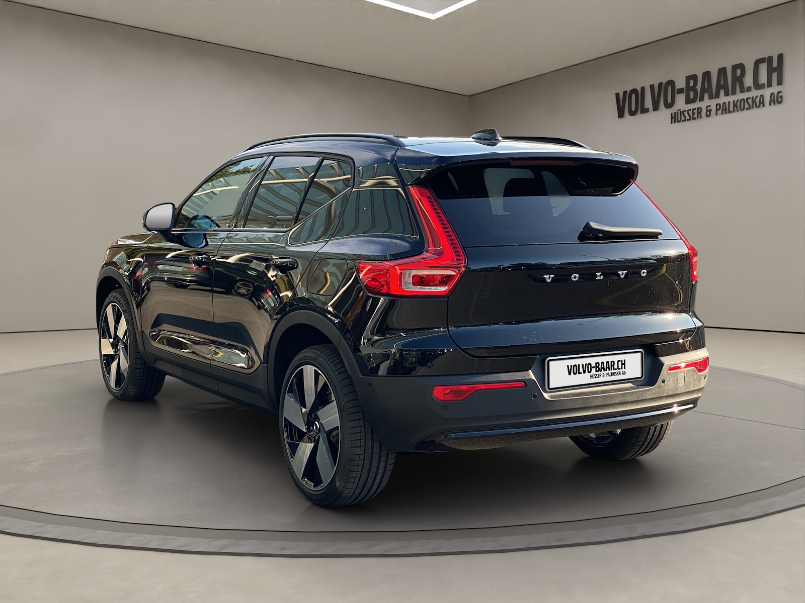 VOLVO EX40 Twin XCENTRIC Edition AWD-image-2