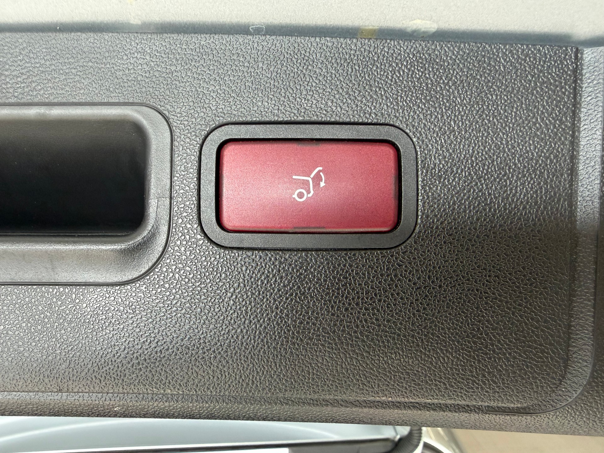 MERCEDES-BENZ R 500 4Matic 7G-Tronic-image-22