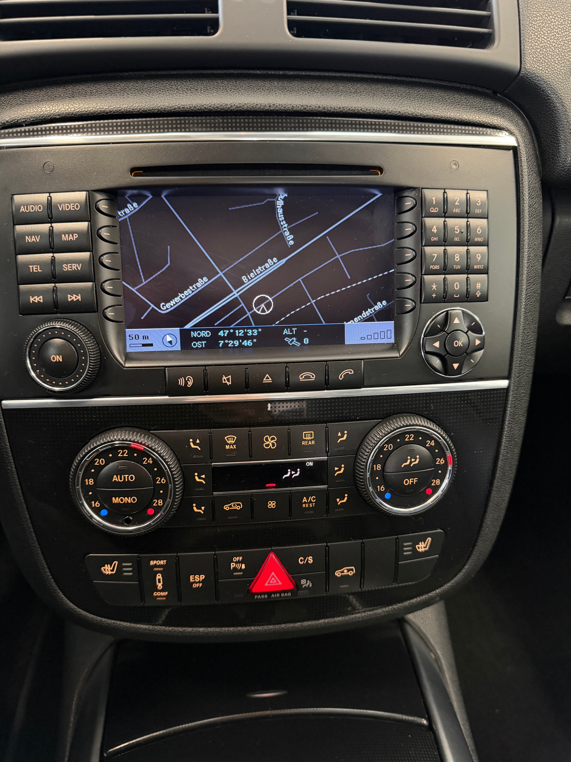 MERCEDES-BENZ R 500 4Matic 7G-Tronic-image-19