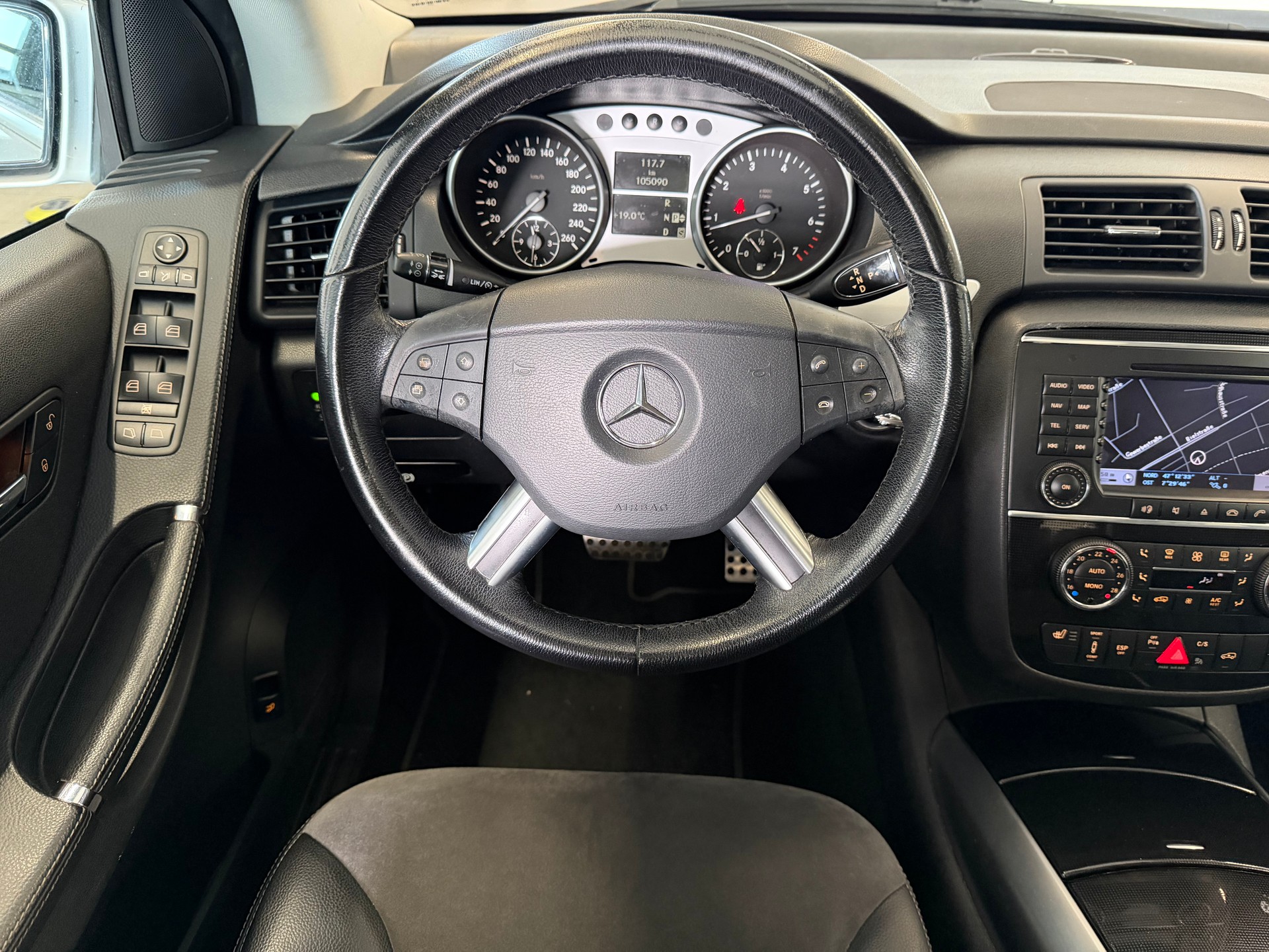 MERCEDES-BENZ R 500 4Matic 7G-Tronic-image-13