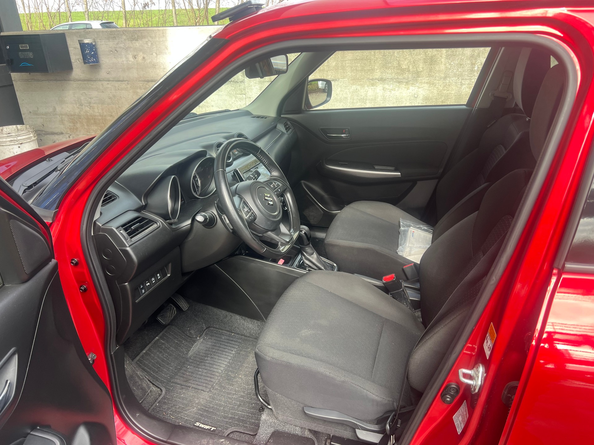SUZUKI Swift 1.2 Compact Top Hybrid CVT-image-8