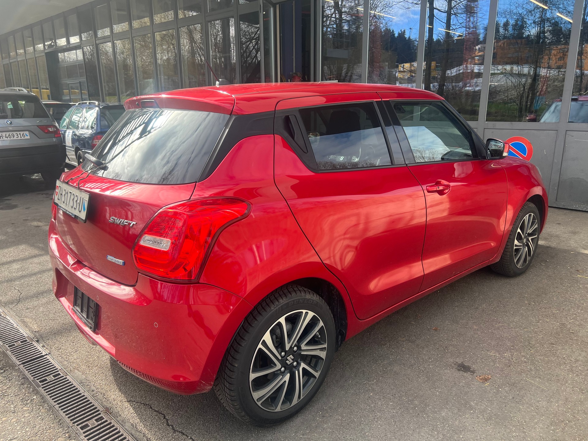 SUZUKI Swift 1.2 Compact Top Hybrid CVT-image-6