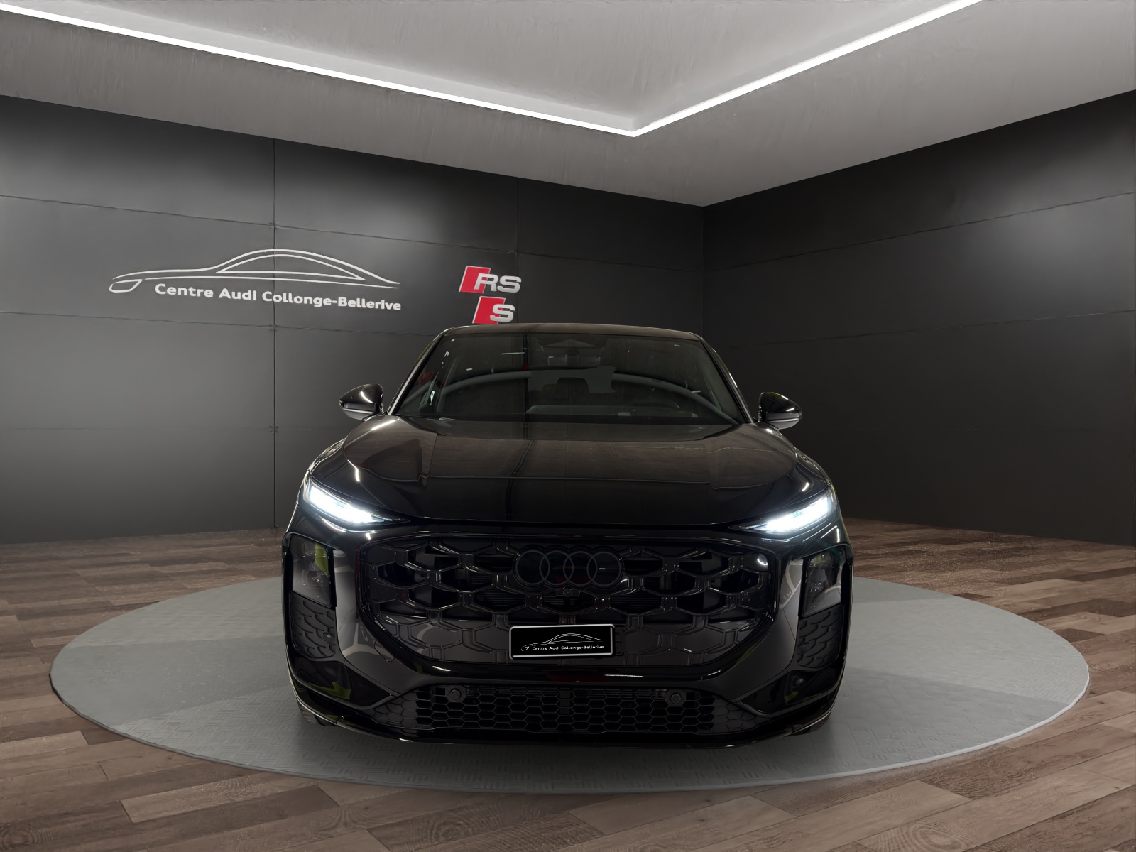 AUDI Q3 Sportback e-hybrid 200 kW S tronig-showroom-element-1