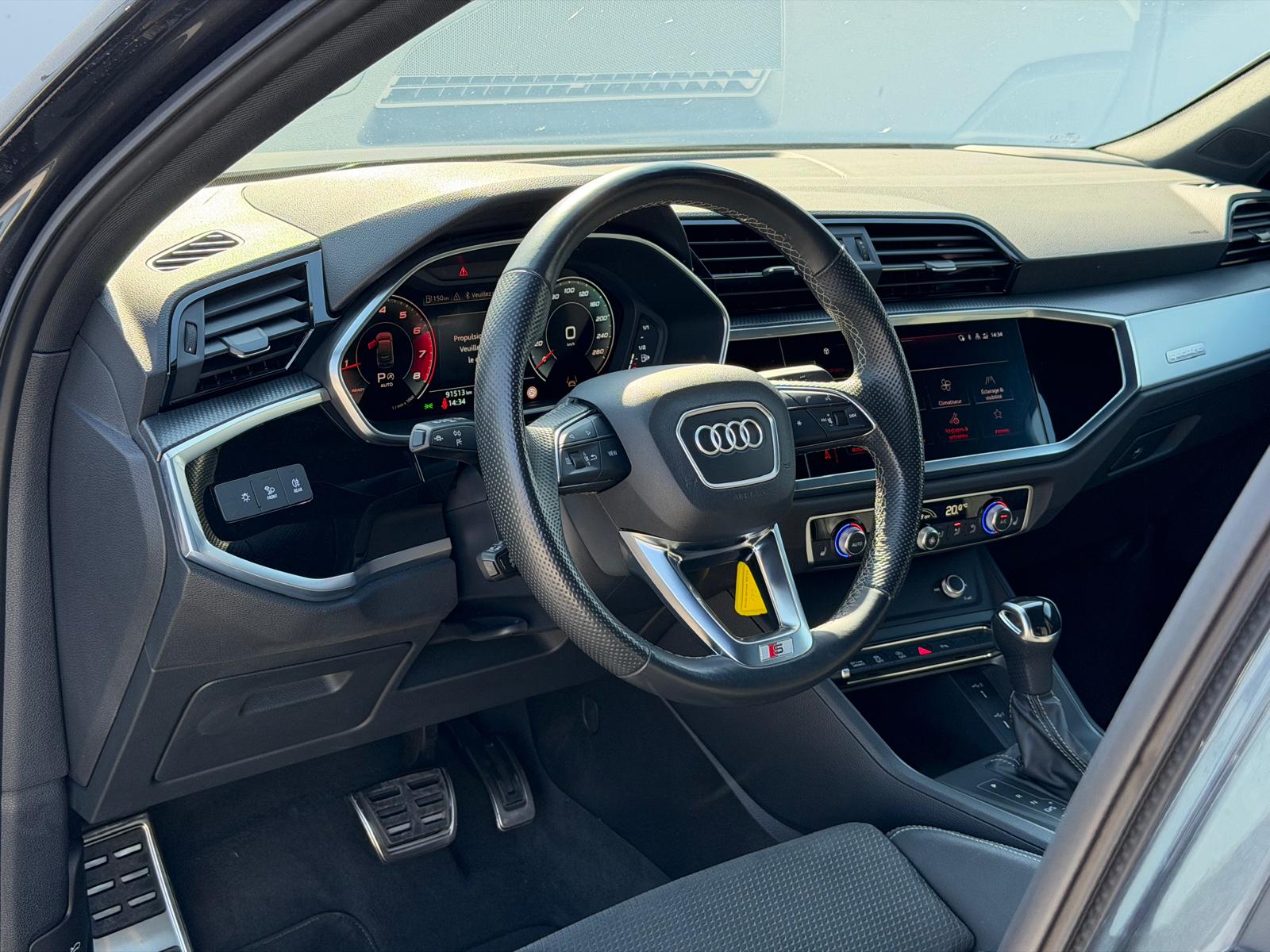 AUDI Q3 Sportback 40 TFSI S line quattro S-tronic-image-6