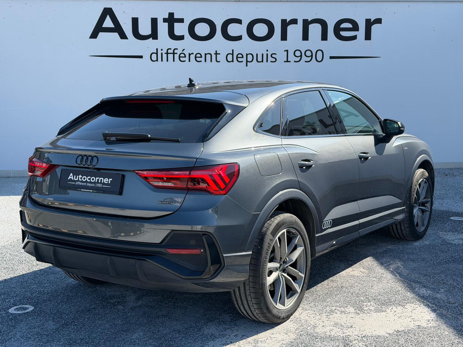 AUDI Q3 Sportback 40 TFSI S line quattro S-tronic-image-1