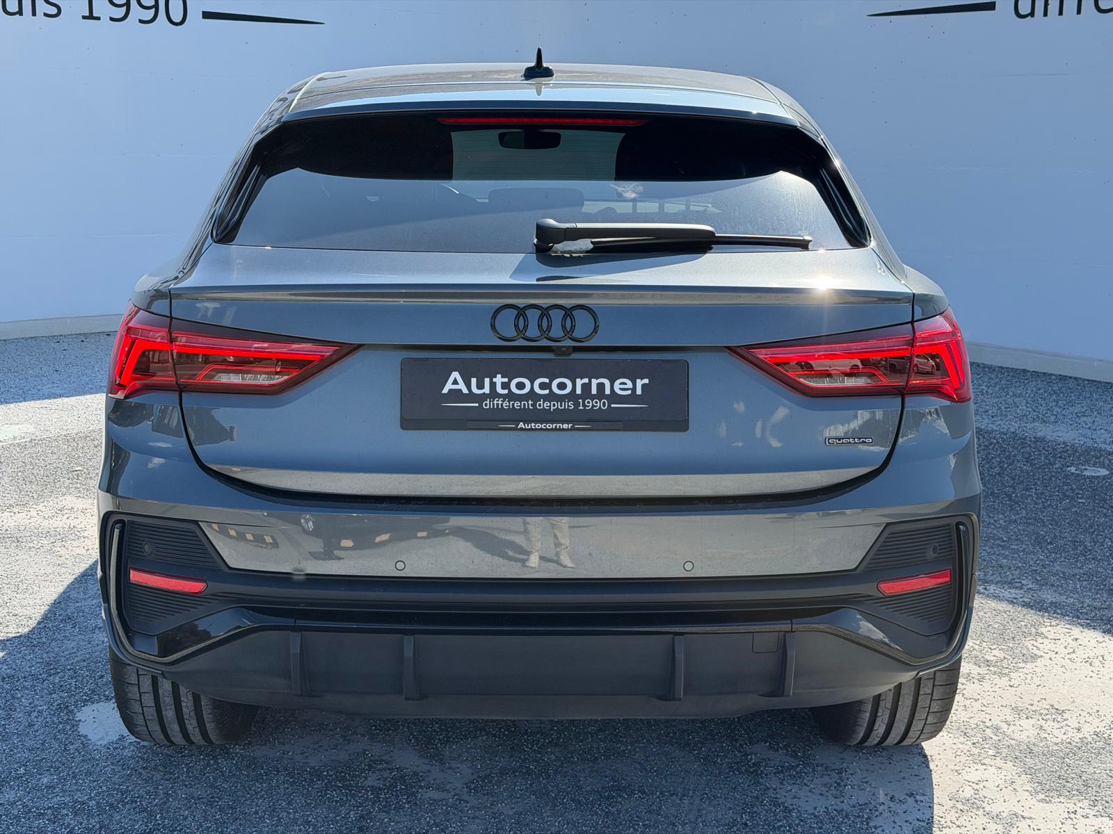AUDI Q3 Sportback 40 TFSI S line quattro S-tronic-image-3