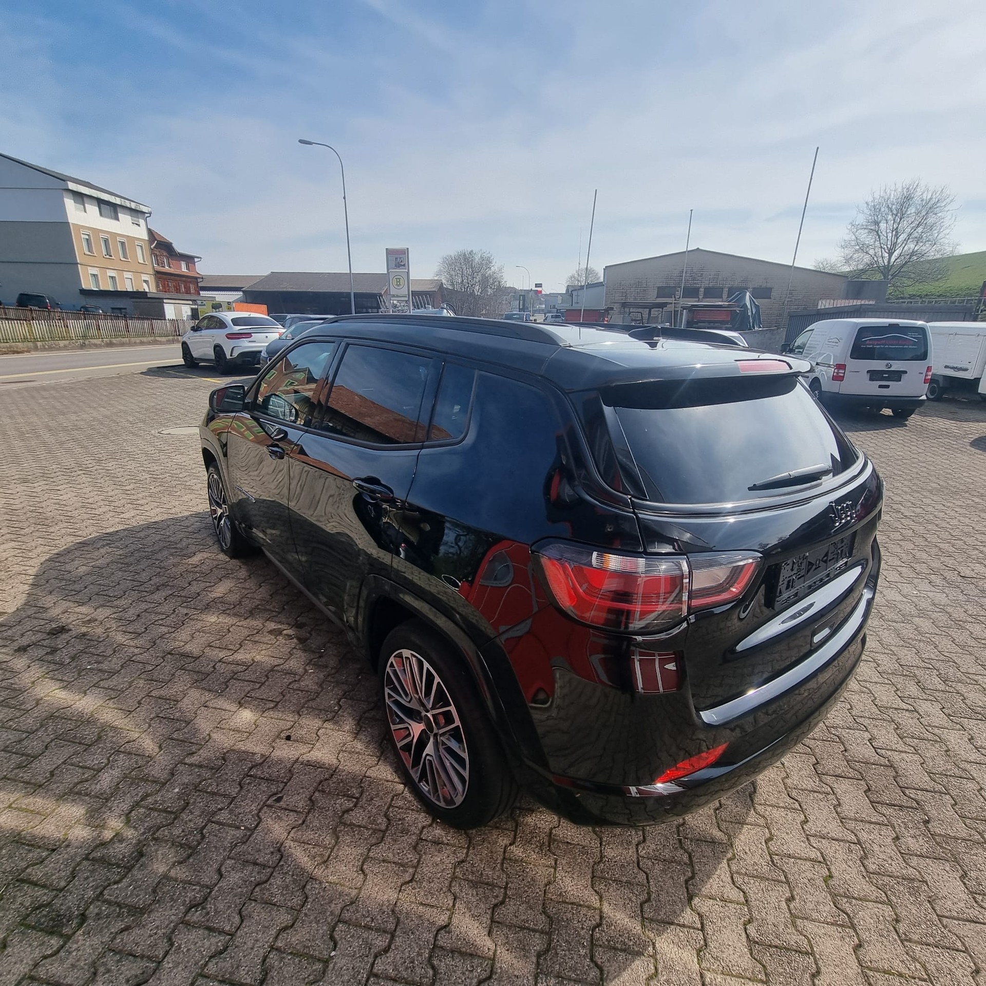 JEEP Compass 4x2 1.5 T MHEV Summit-image-3