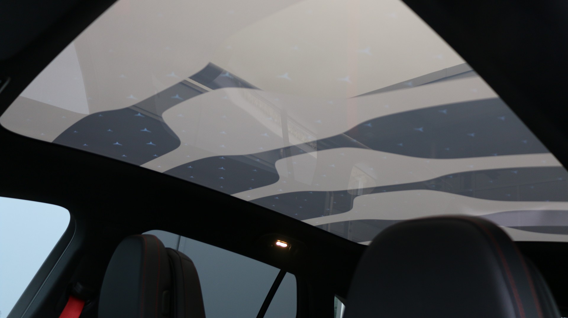 MERCEDES-BENZ GLC 400 4MATIC mit EQ Technologie-image-23