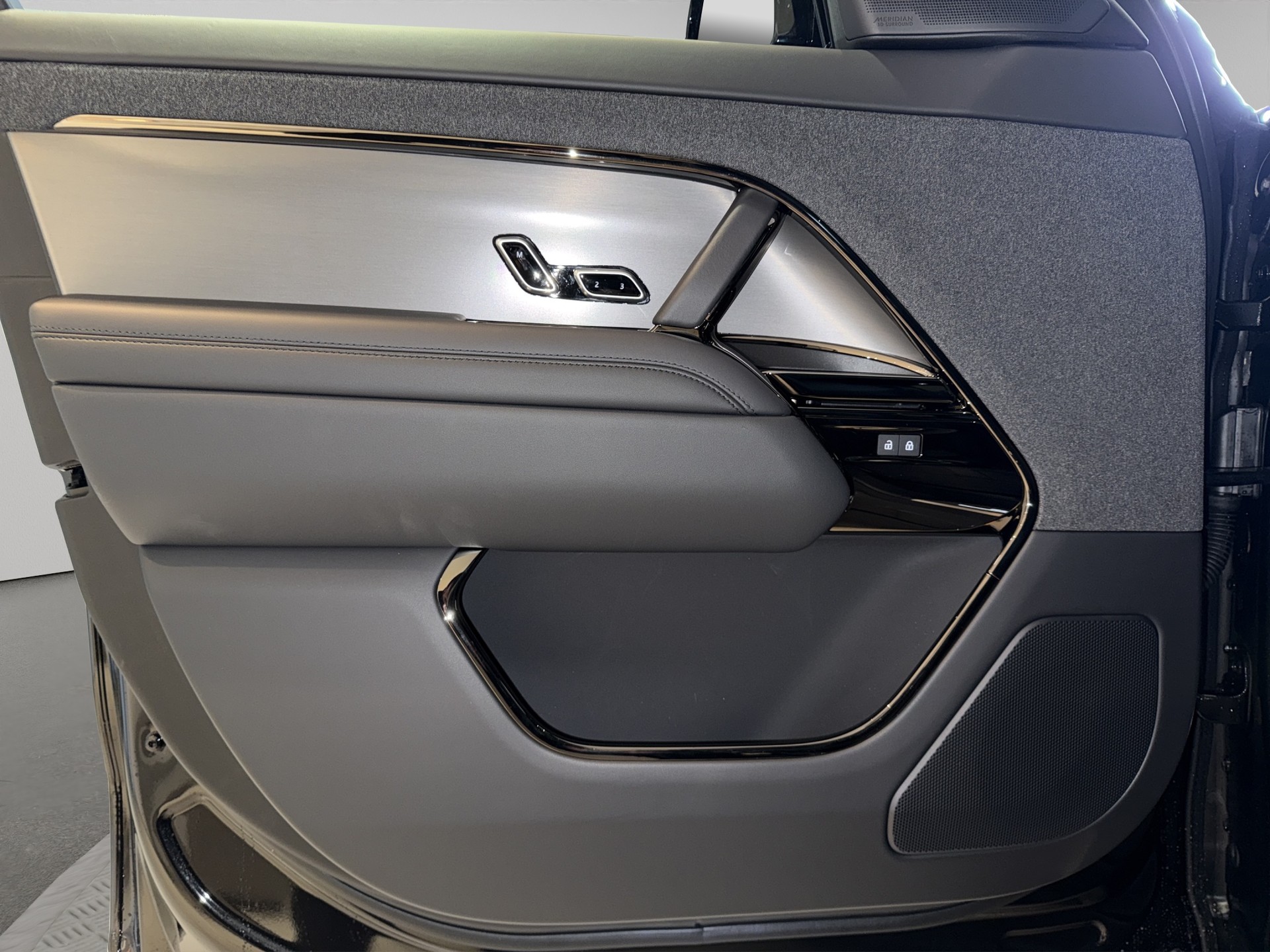 LAND ROVER Range Rover Sport 3.0 I6 300 SE Dynamic-image-8