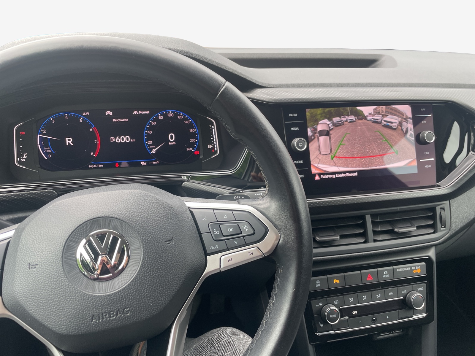 VW T-Cross 1.0 TSI Life DSG-image-8