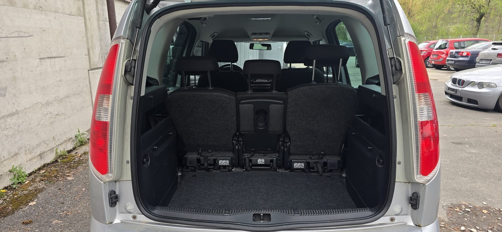 SKODA Roomster 1.2 TSI Family-image-5