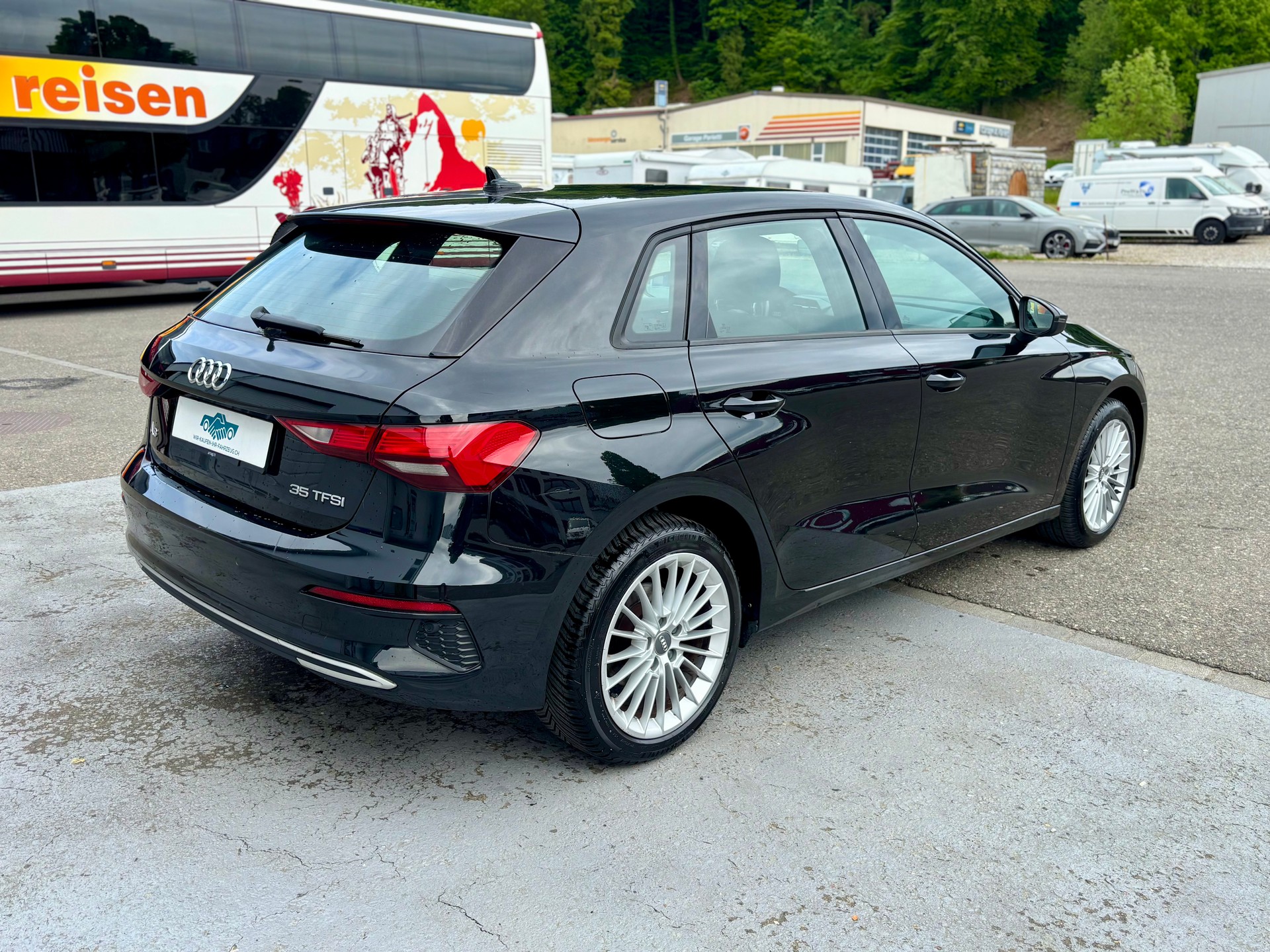 AUDI A3 Sportback 35 TFSI S-tronic-image-2