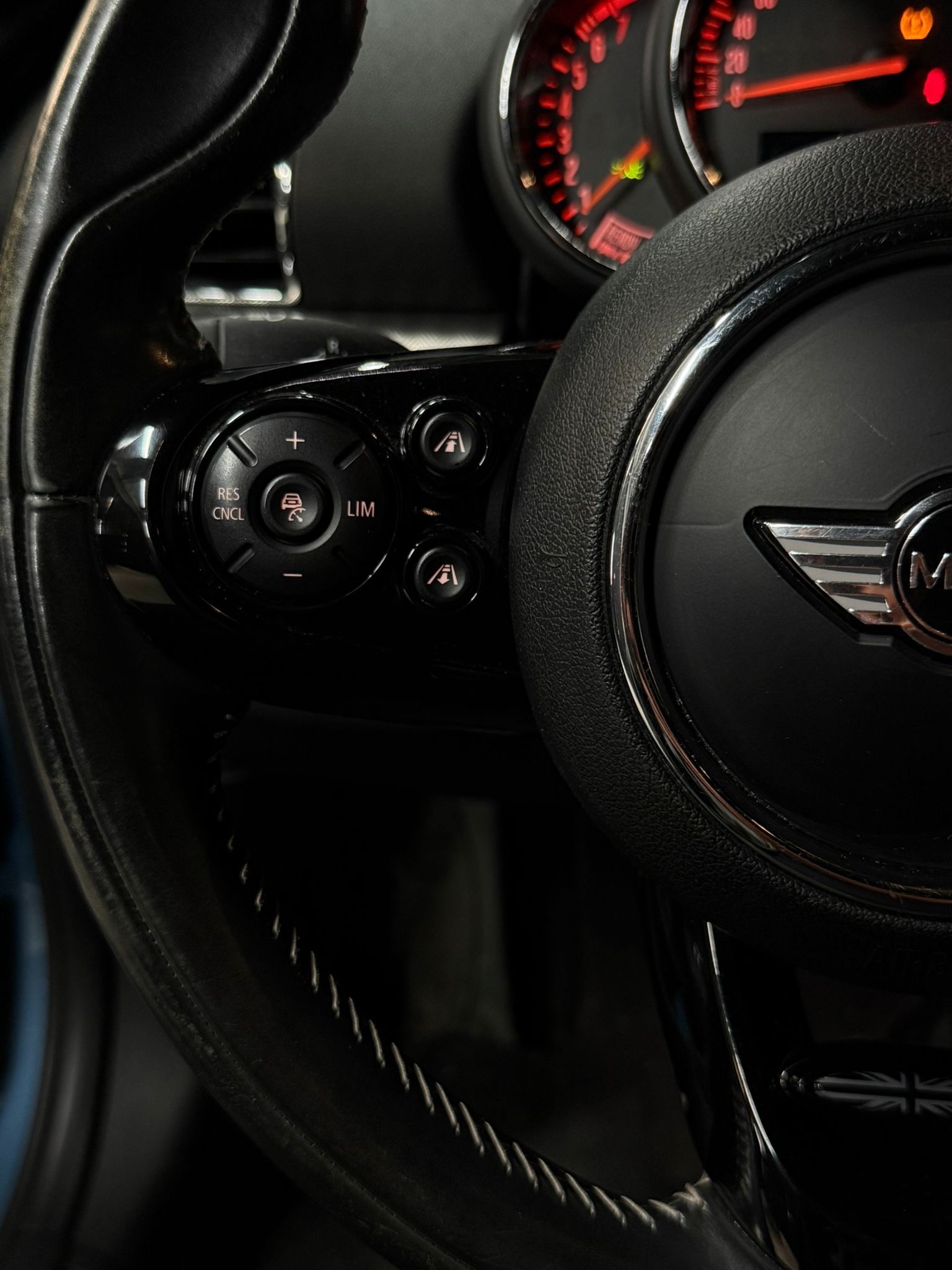 MINI Clubman Cooper S ALL4 Steptronic-image-11