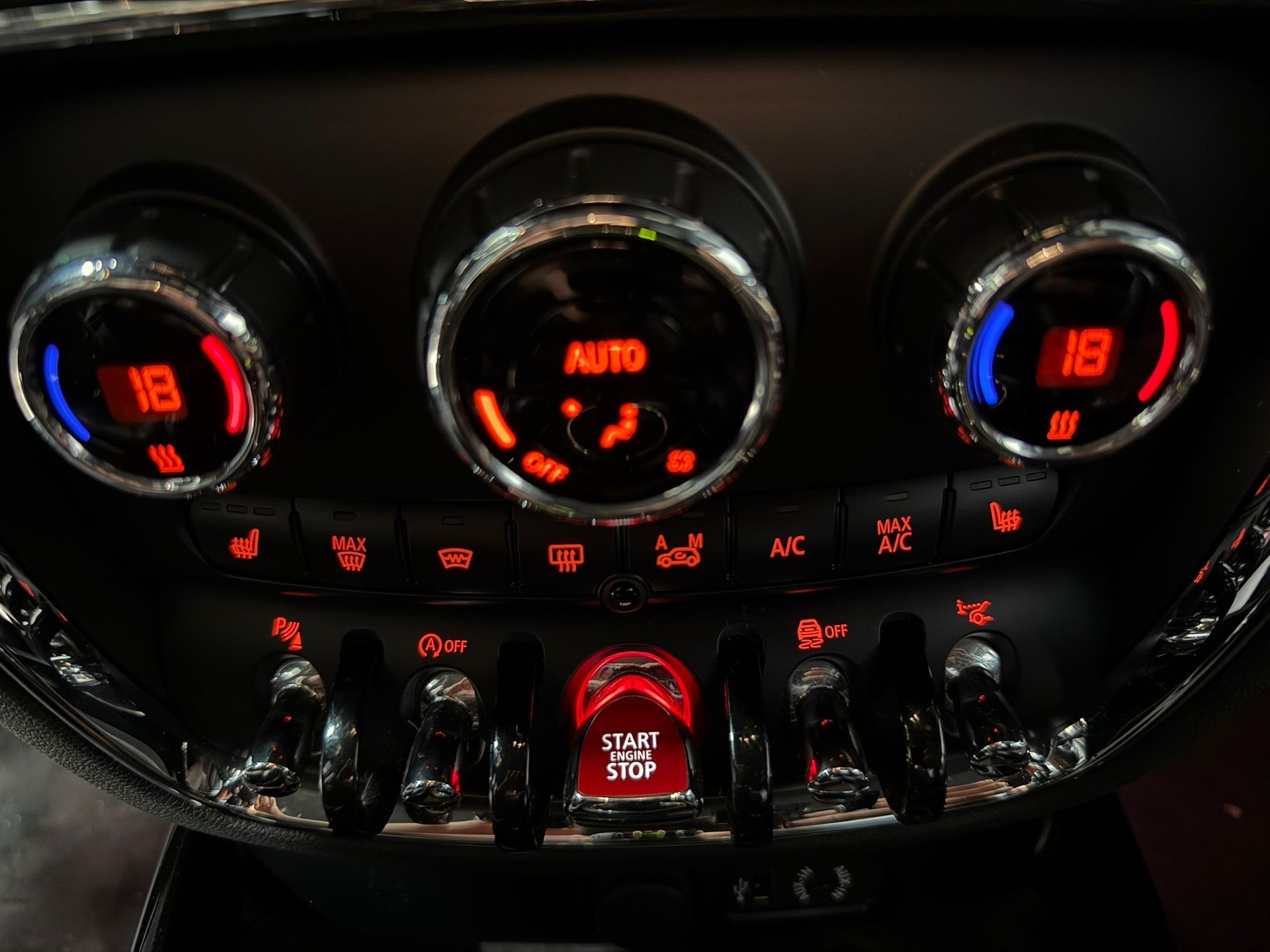 MINI Clubman Cooper S ALL4 Steptronic-image-15