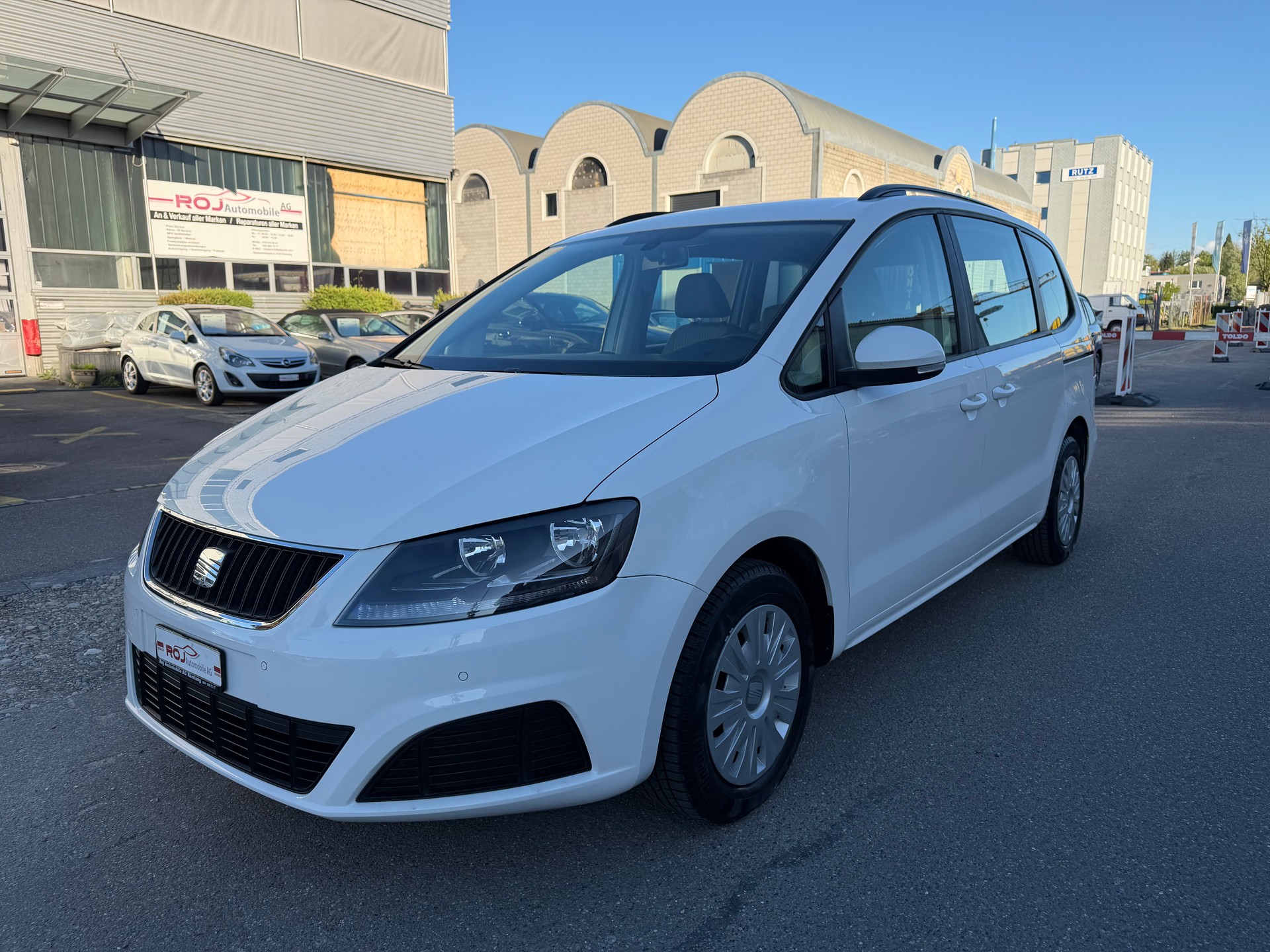 SEAT Alhambra 1.4 TSI Budget-showroom-element-1