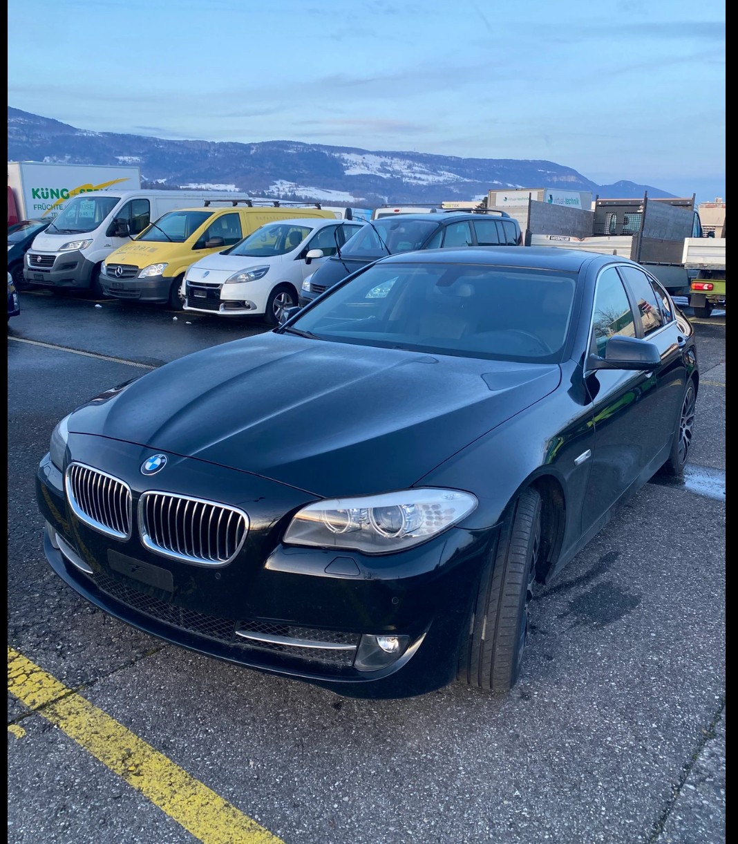BMW 528i xDrive Steptronic-image-0