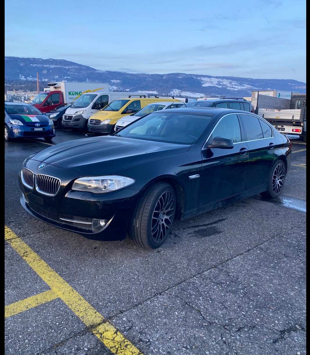 BMW 528i xDrive Steptronic-image-1
