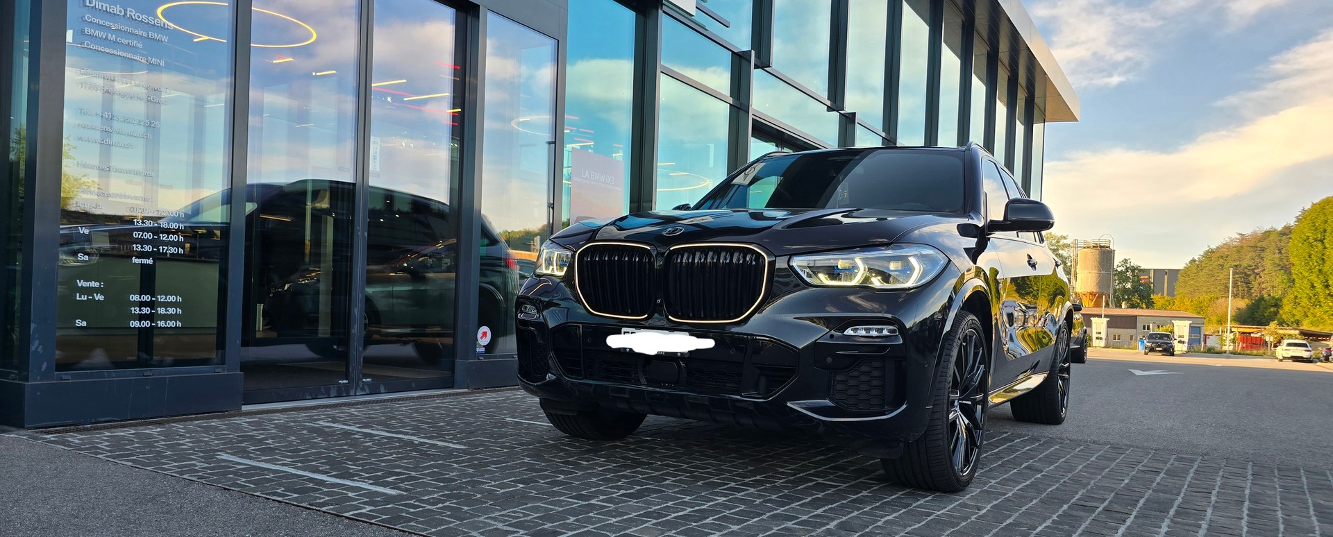 BMW BMW X5 xDrive 48V 30d M Sport Steptronic-image-4