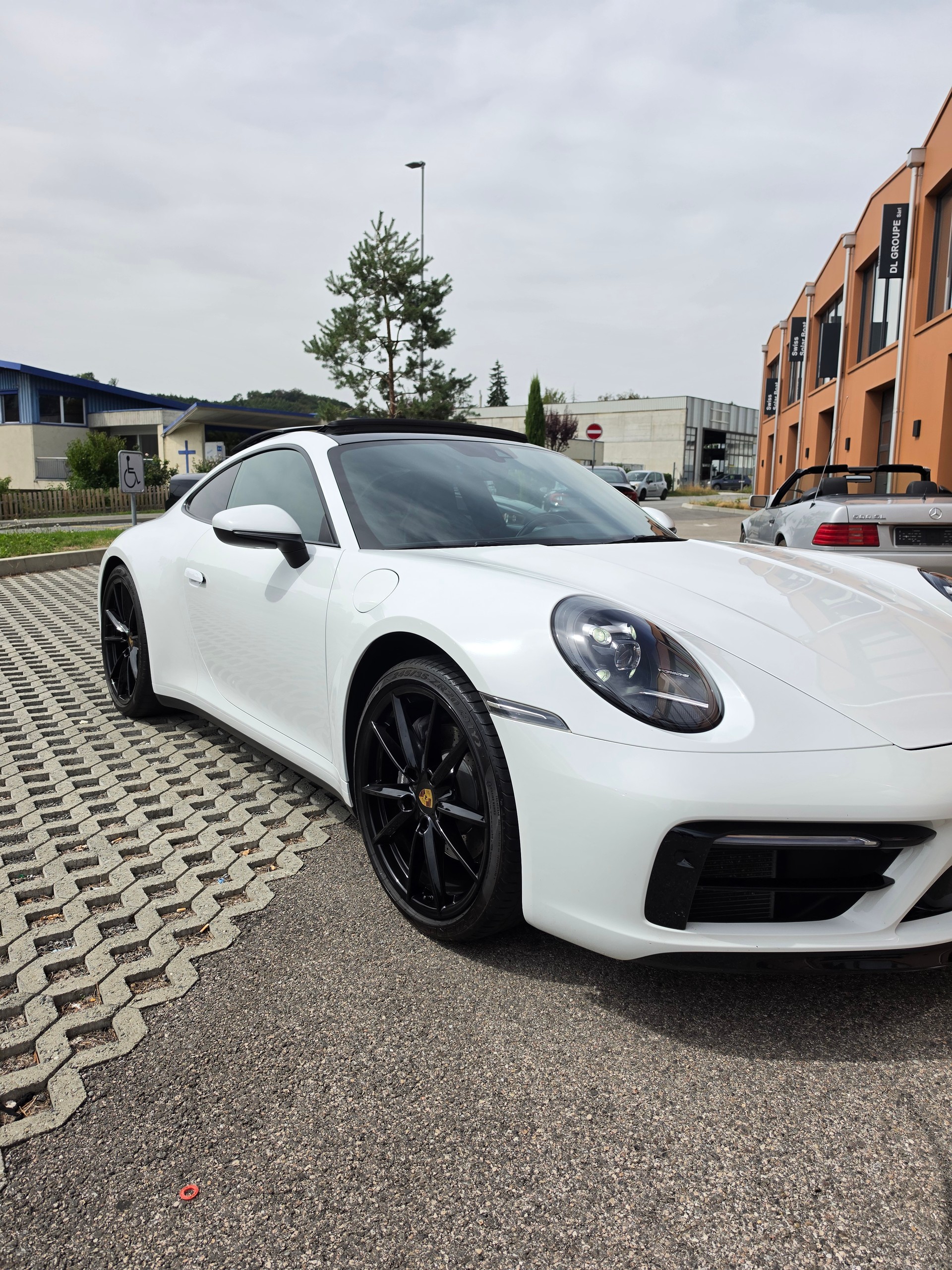 PORSCHE 911-image-6