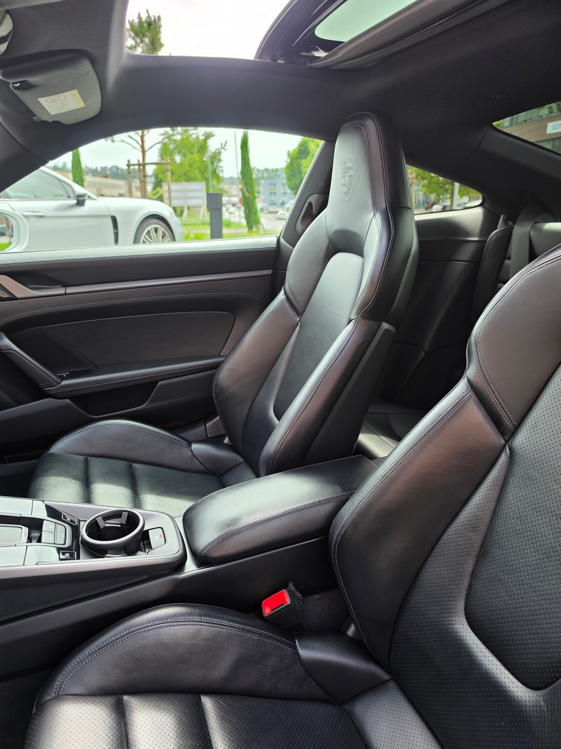 PORSCHE 911-image-13