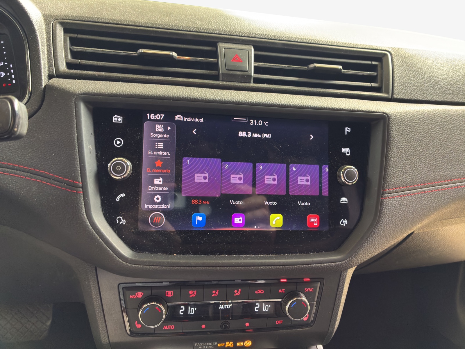 SEAT Arona 1.5 Eco TSI Hola FR DSG-image-10