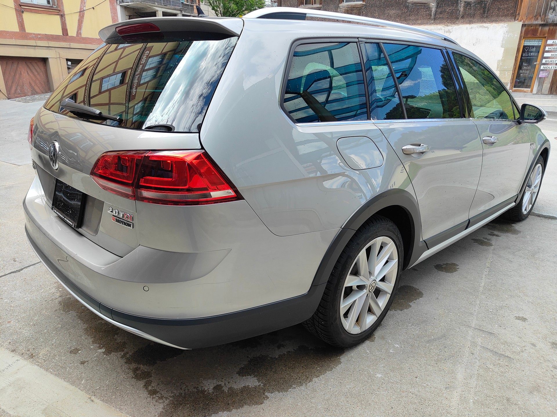 VW Golf 2.0 TDI Alltrack 4Motion-showroom-element-2