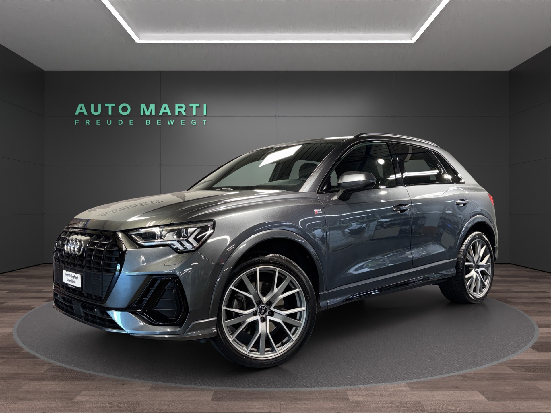 AUDI Q3 2.0 45 TFSI S line quattro S-Tronic-image-0