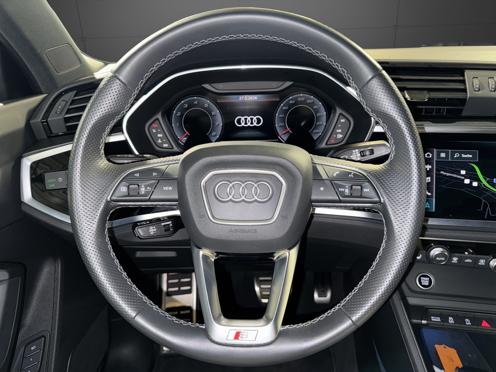 AUDI Q3 2.0 45 TFSI S line quattro S-Tronic-image-13