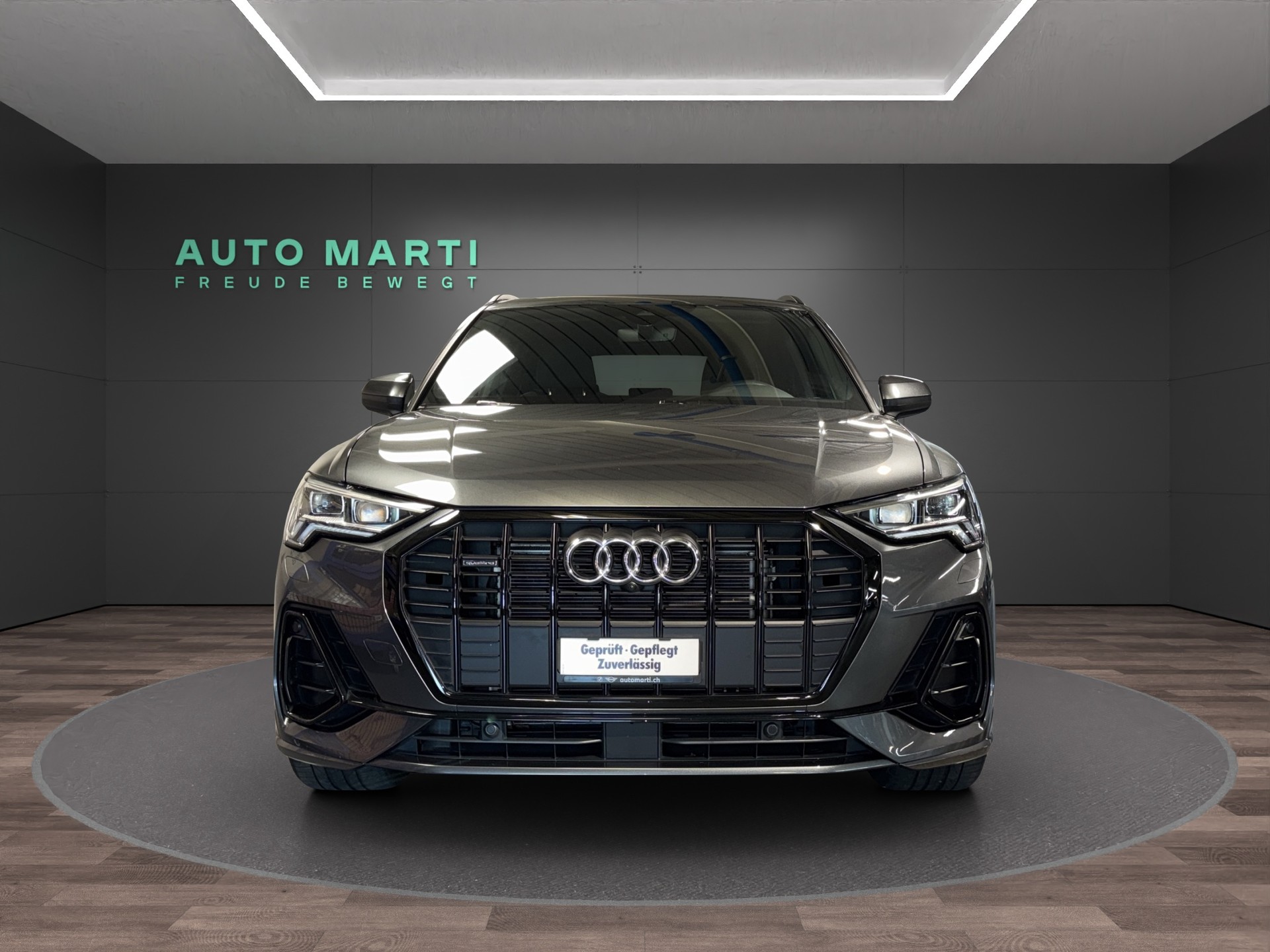 AUDI Q3 2.0 45 TFSI S line quattro S-Tronic-image-4