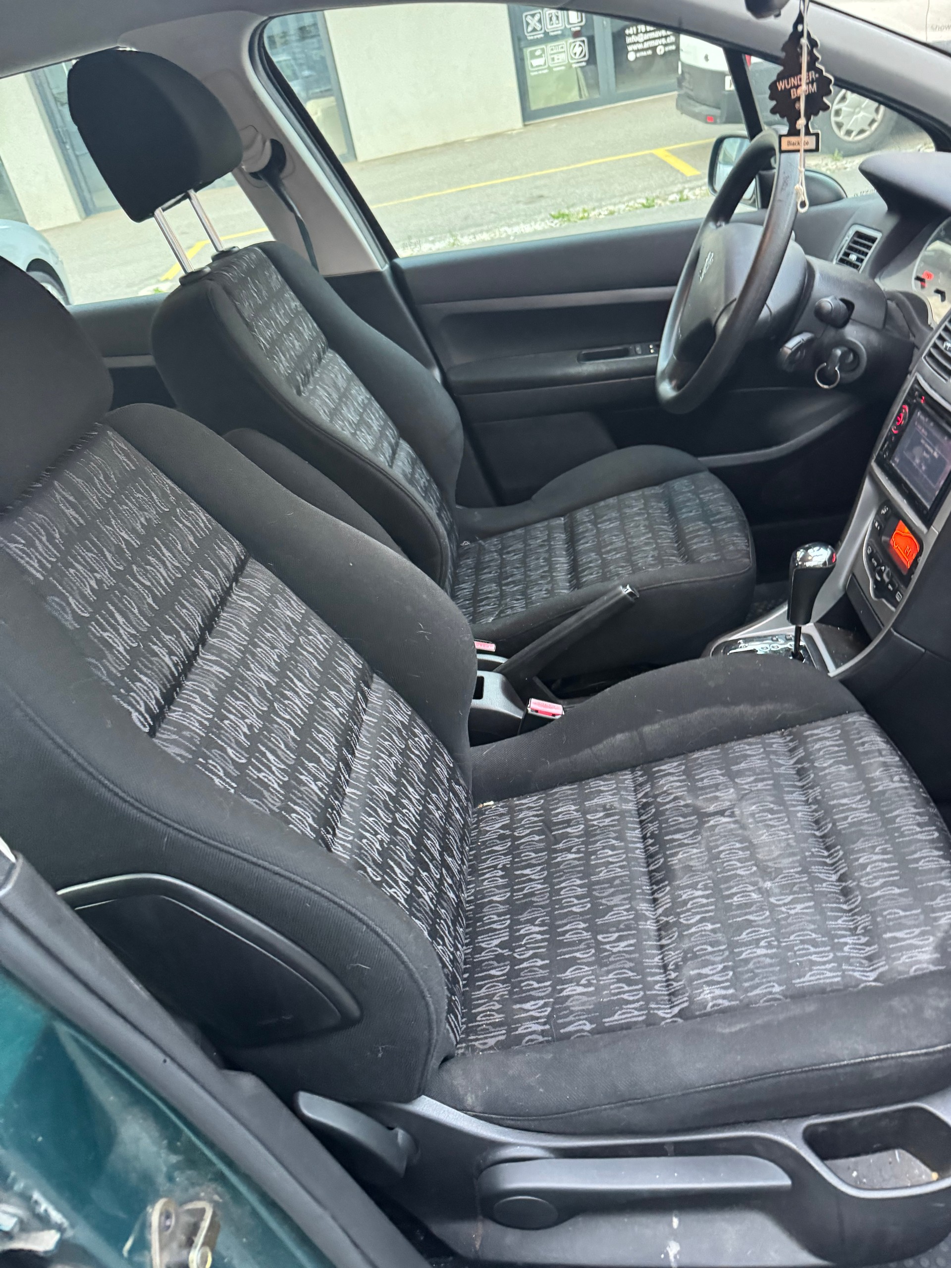 PEUGEOT 307 2.0 16V XSi-image-6
