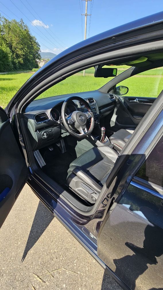VW Golf VI 2.0 TSI GTI-image-8