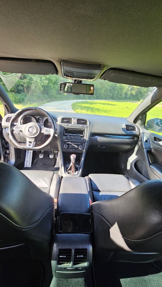 VW Golf VI 2.0 TSI GTI-image-7