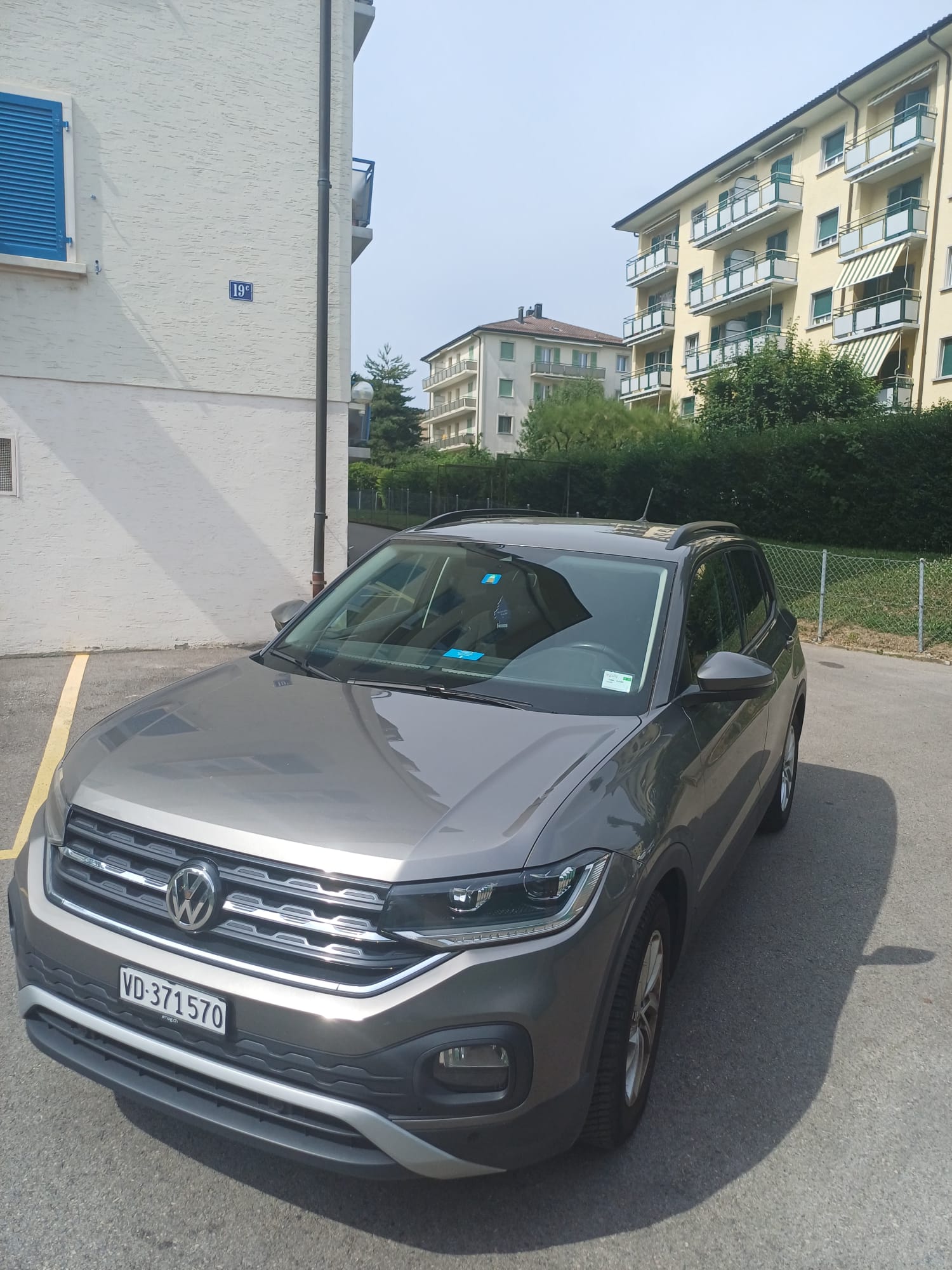 Car photo