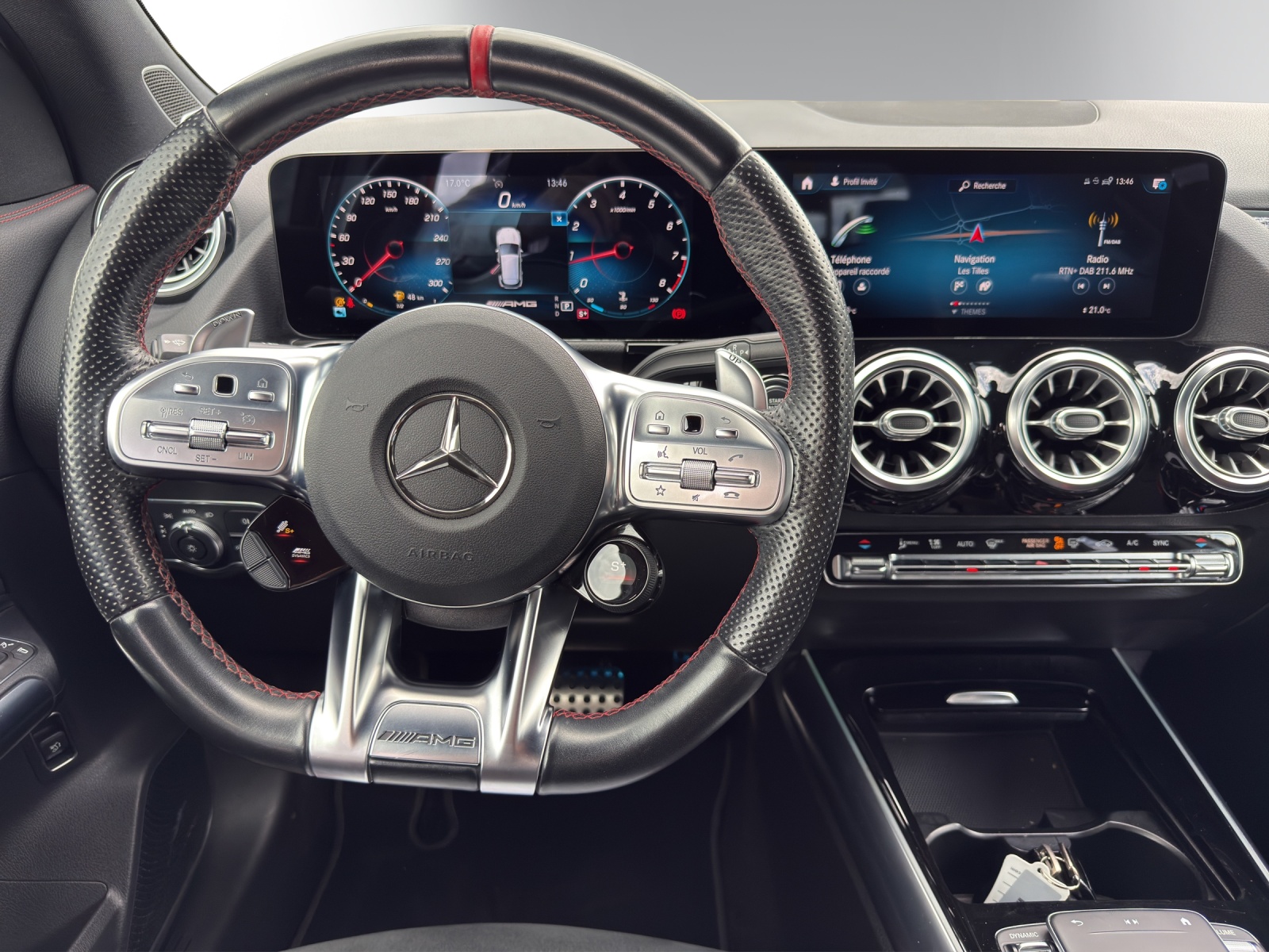MERCEDES-BENZ GLA 45 S AMG 4Matic+-image-11