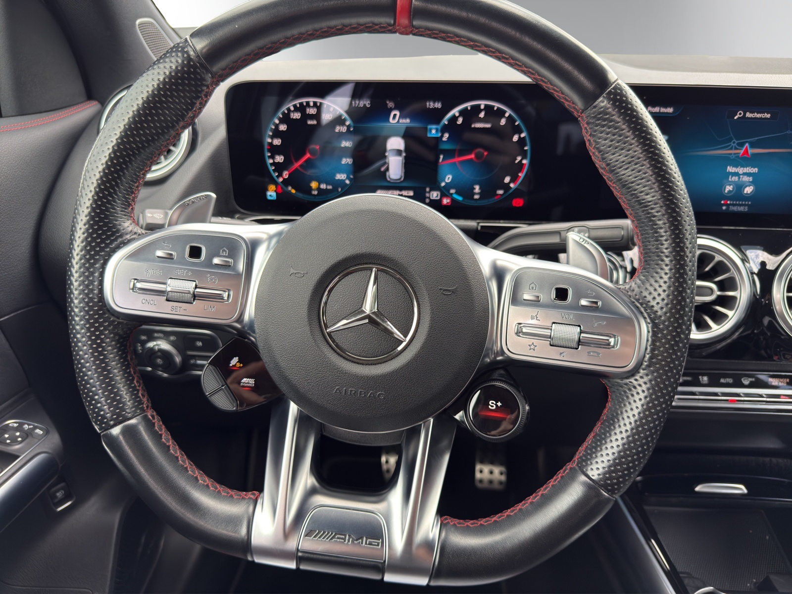 MERCEDES-BENZ GLA 45 S AMG 4Matic+-image-12