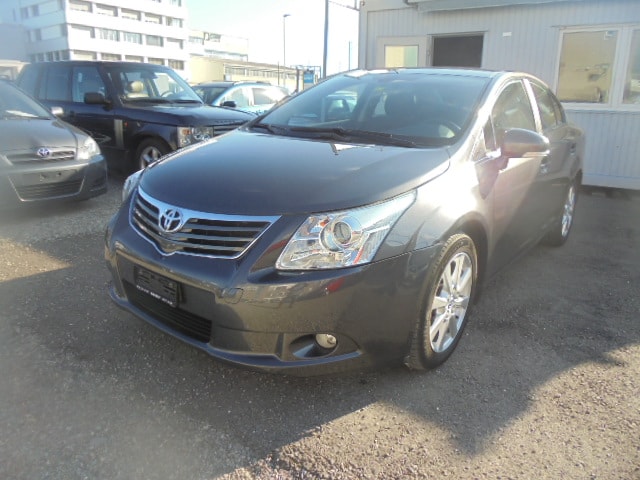 TOYOTA Avensis 2.0 Linea Sol Multidrive