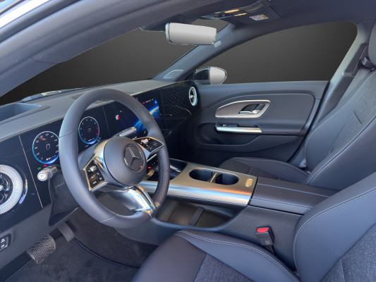 MERCEDES-BENZ CLA 200 8G-DCT 4Matic-image-5